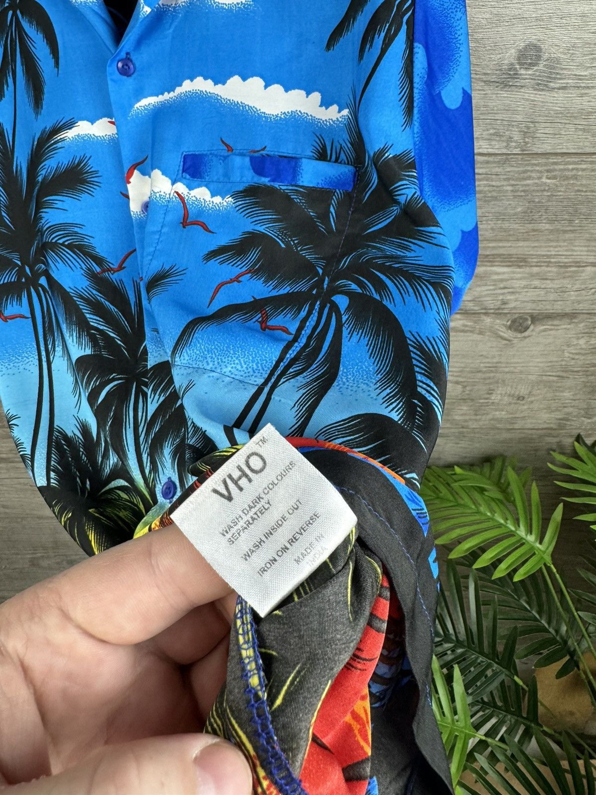 Vintage Vintage Hawaiian Shirt style dries van noten size L Size US L / EU 52-54 / 3 - 8 Thumbnail