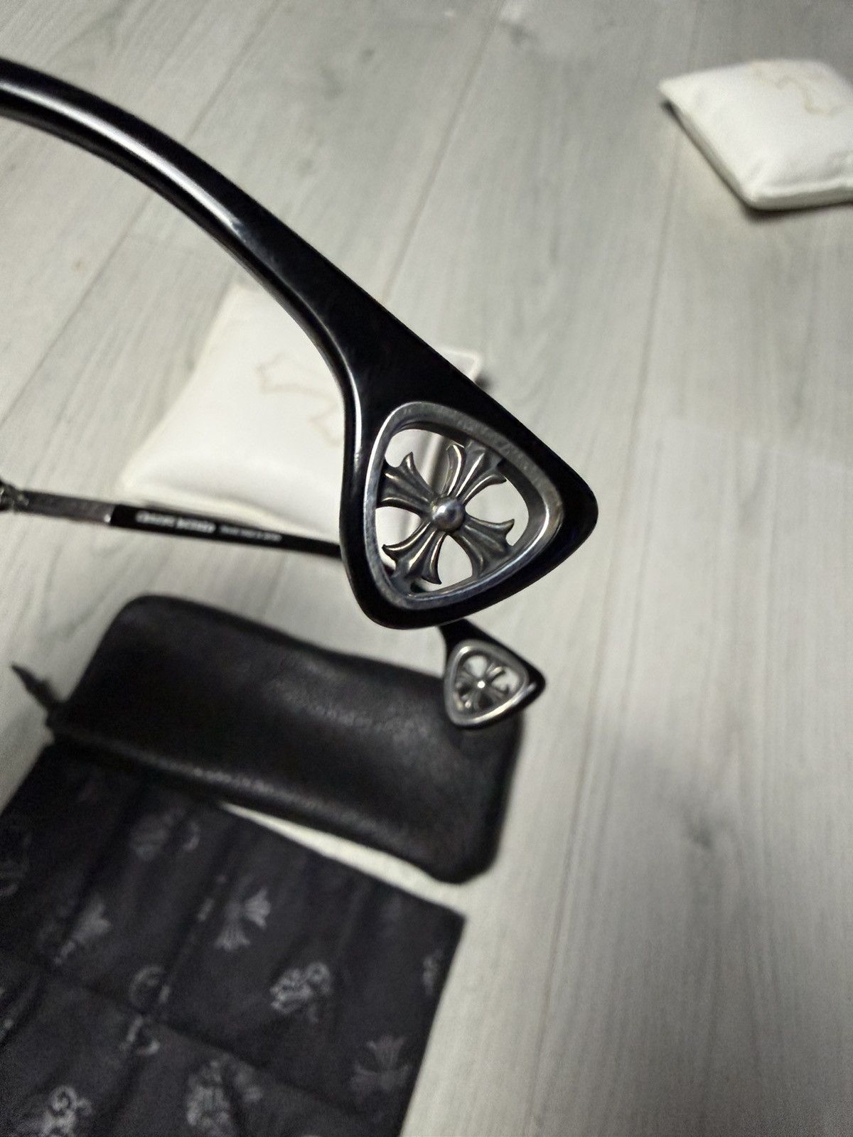 Chrome Hearts Chrome Hearts “Cooch” Cross Sunglasses Size ONE SIZE - 9 Thumbnail