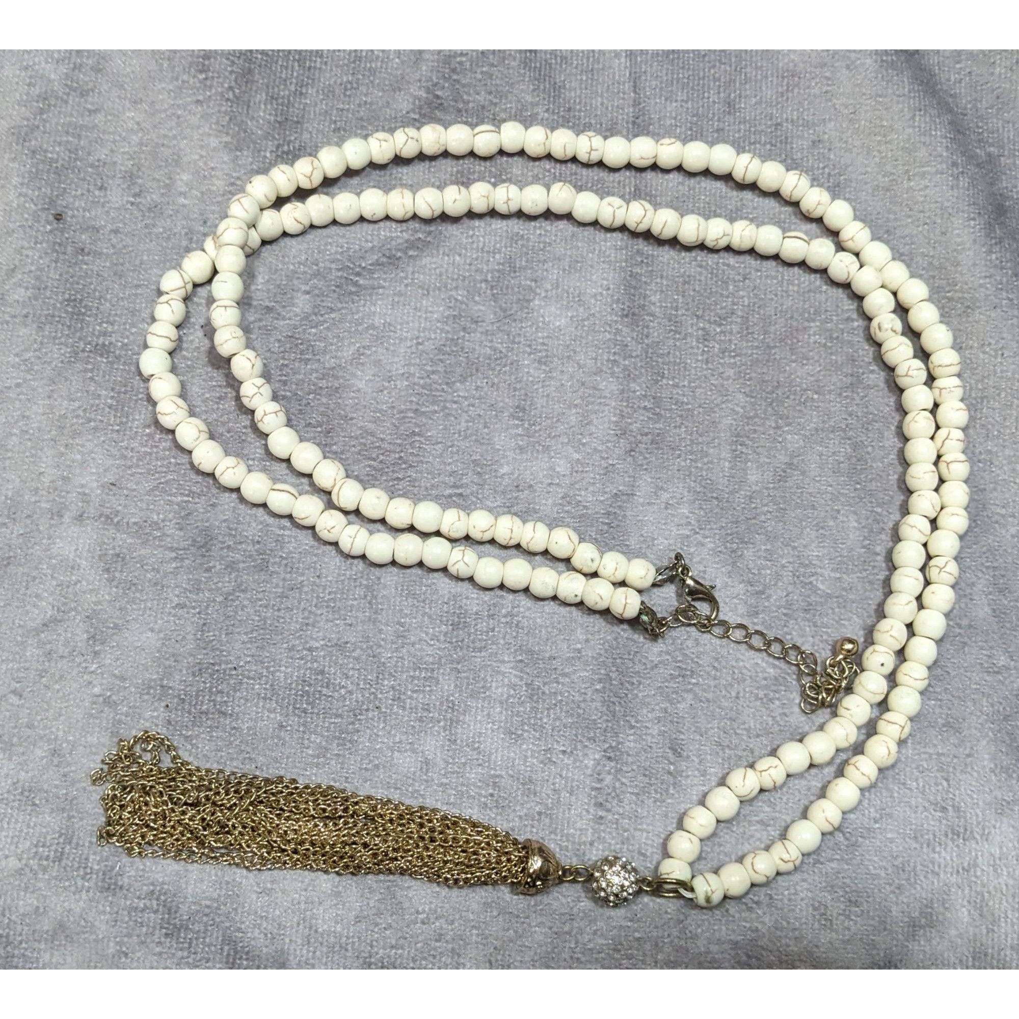 Other Boho Chic Howlite Beaded Necklace With Gold Tone Tassel And Size ONE SIZE - 5 Thumbnail