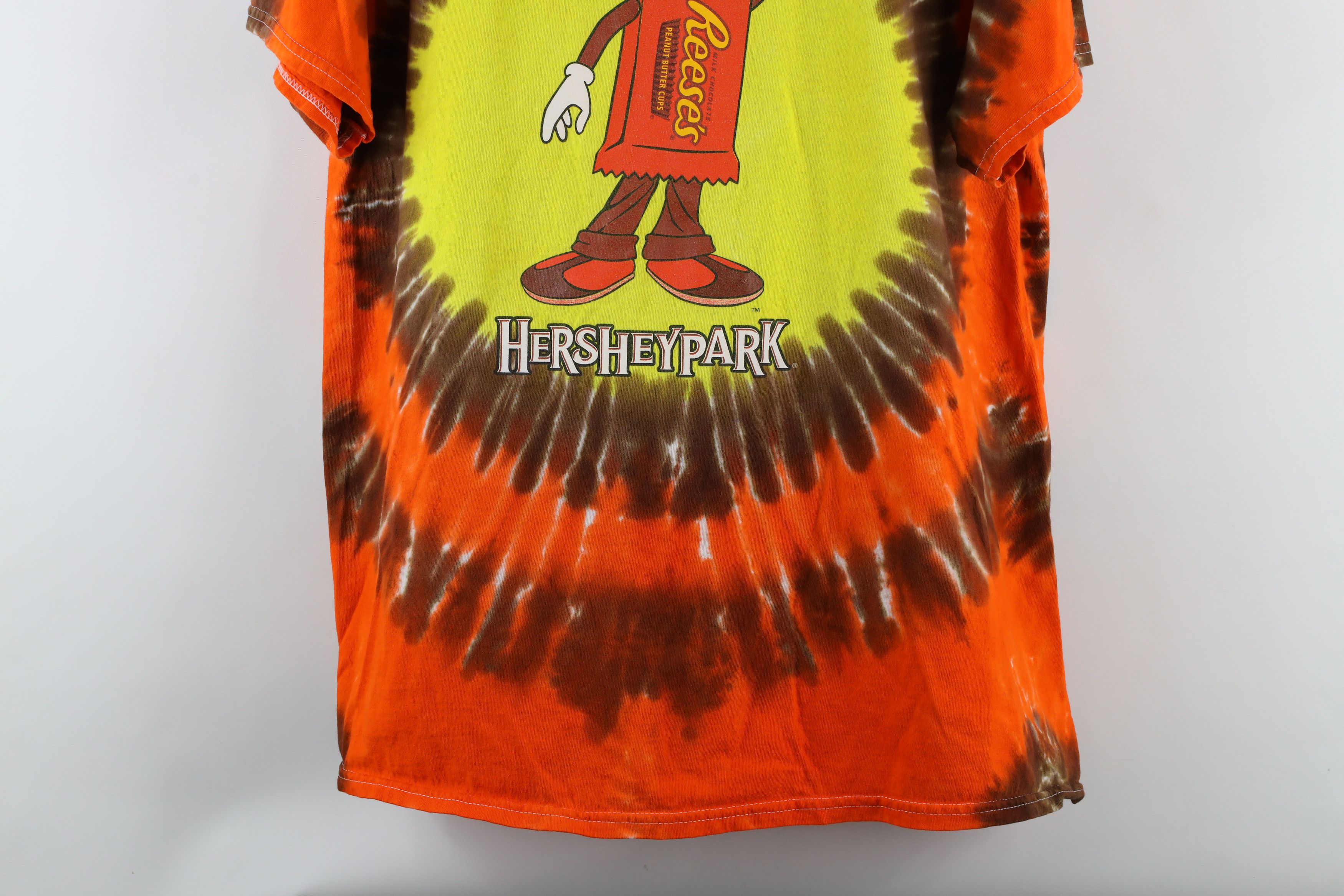 Vintage Vintage 90s Out Hershey Park Reeses Cup Tie Dye T-Shirt Size US L / EU 52-54 / 3 - 3 Thumbnail