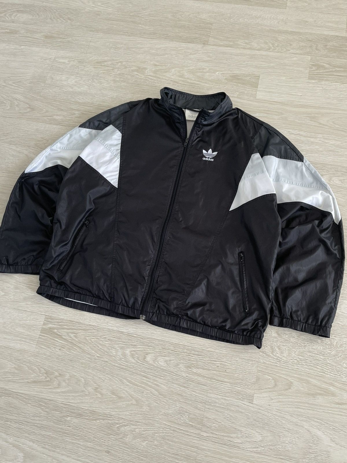 Adidas 90s Vintage Adidas Y2k Nylon Baggy Windbreaker Track Jacket Size US L / EU 52-54 / 3 - 7 Thumbnail