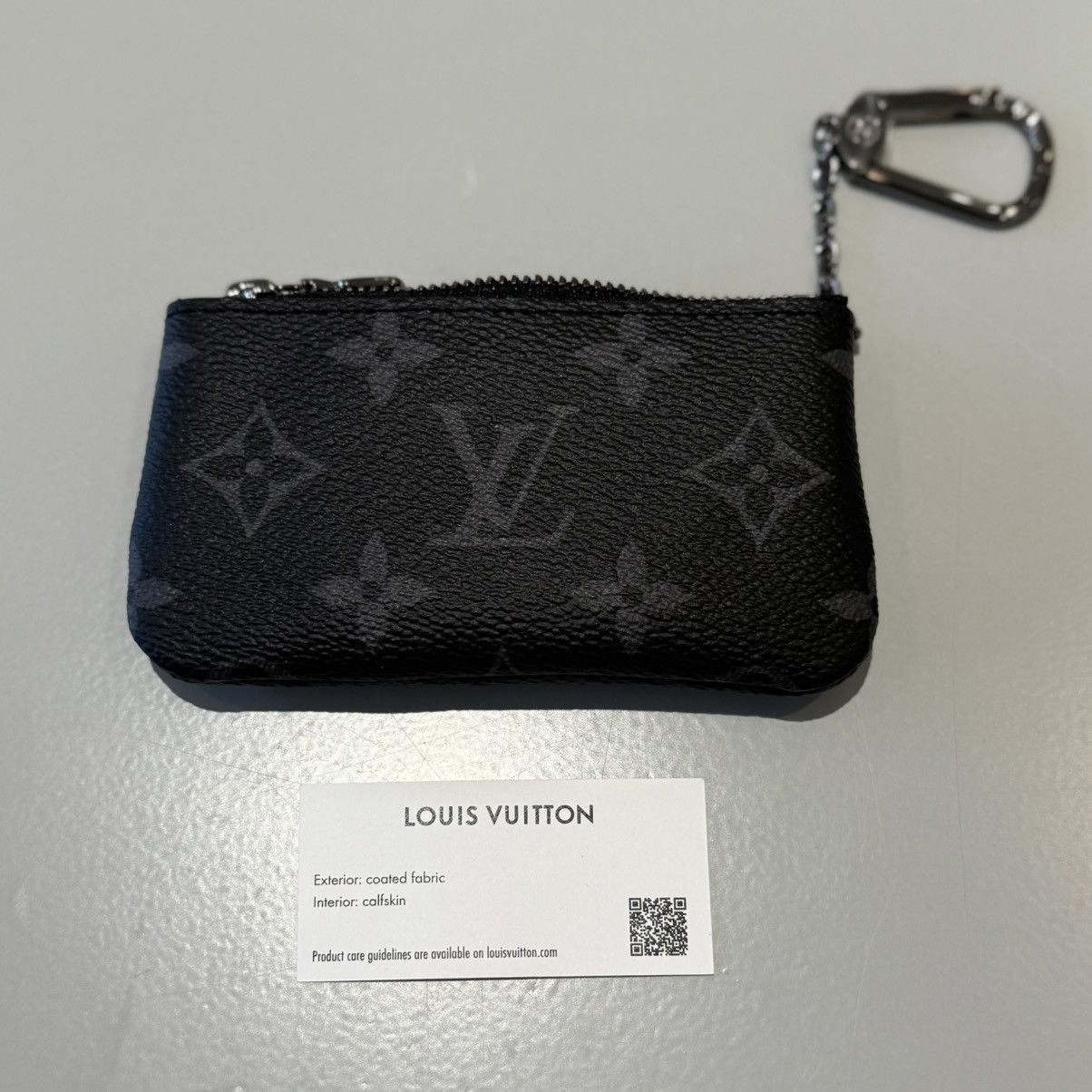 Louis Vuitton Louis Vuitton Key Pouch Monogram 2-Tone Grey/Black Size ONE SIZE - 1 Thumbnail