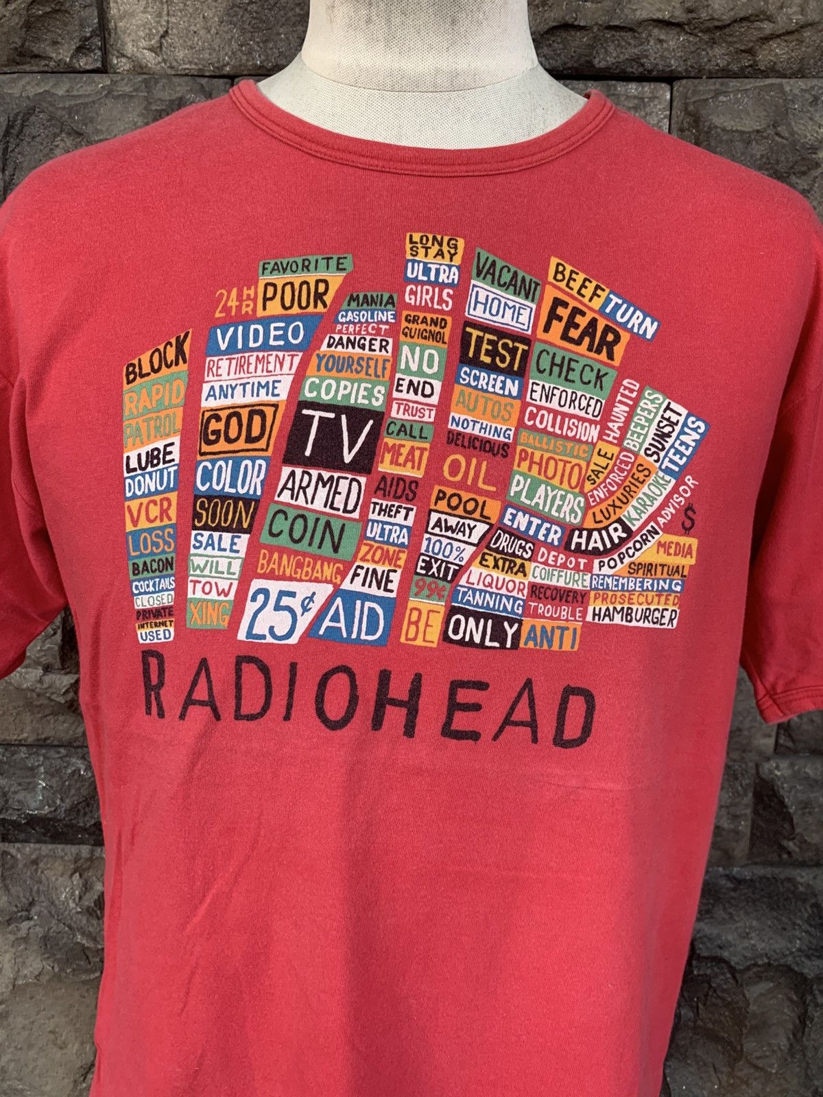 Band Tees × Vintage Vintage Radiohead Rock Band T shirt Size US M / EU 48-50 / 2 - 2 Thumbnail