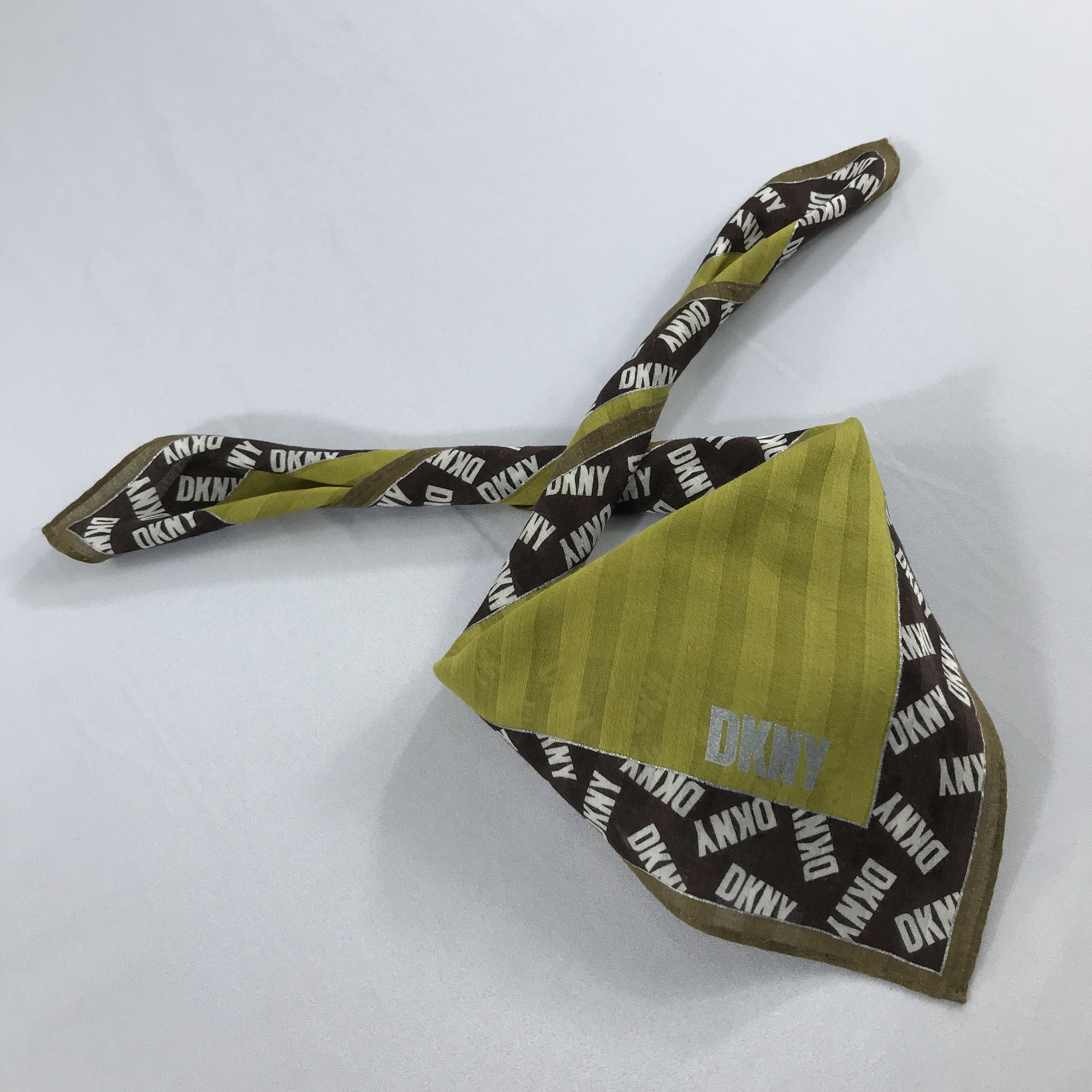 DKNY × Vintage DKNY Bandana / Handkerchief / Neckerchief - S2251 Size ONE SIZE - 4 Thumbnail