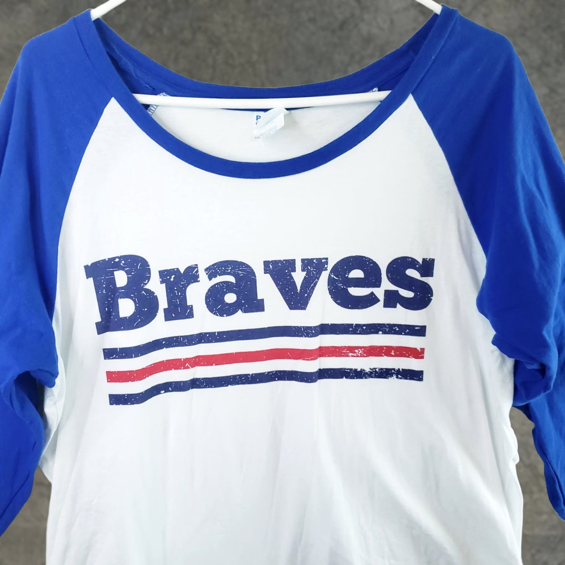 Vintage VINTAGE Atlanta Braves Women's T-Shirt 2XL White Blue Nike Pullover Short Sleeve Round Neck Baseball Tee Size XXL / US 16-18 / IT 52-54 - 1 Thumbnail