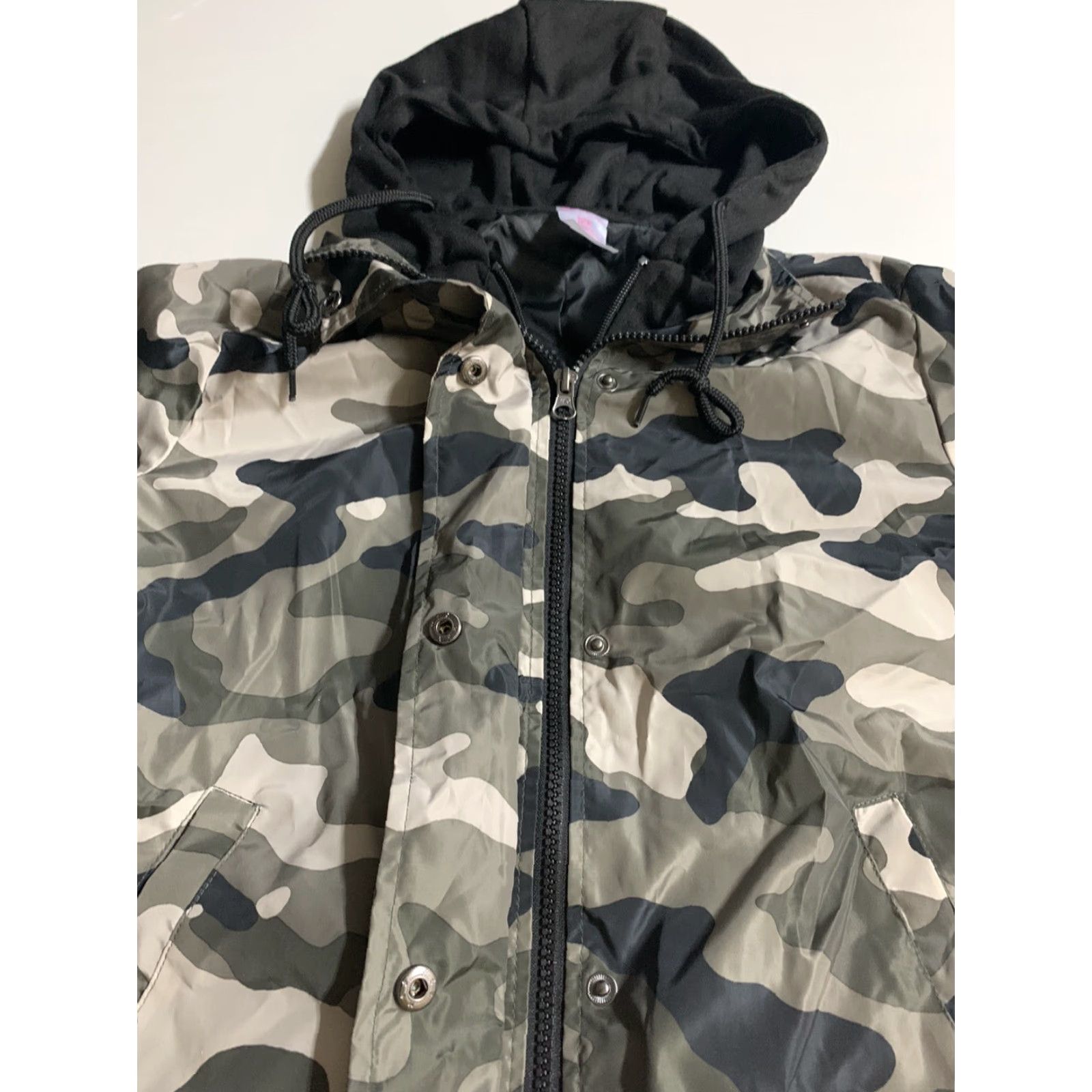Vintage No Boundaries Camouflage Windbreaker Hoodie S Women Camo/black Jacket Zip 3-5 Pre-owned Size S / US 4 / IT 40 - 2 Thumbnail
