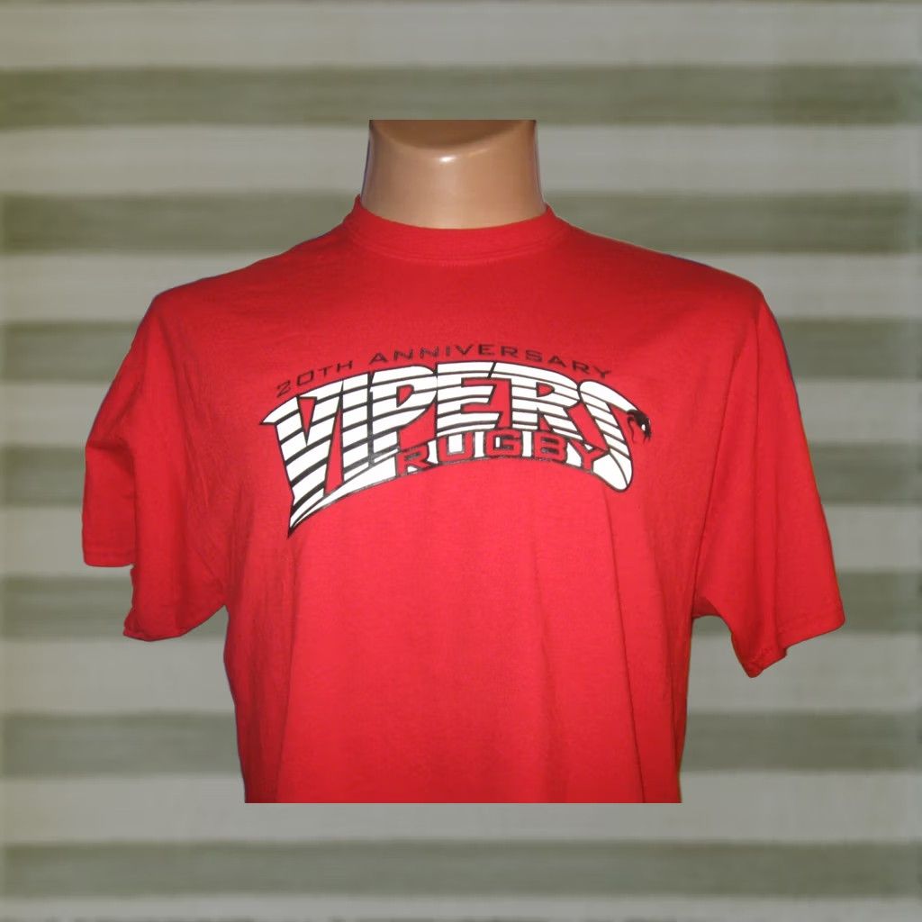Gildan VIPERS Rugby 20th Anniversary T Shirt Men XL Red Graphic Print Sports Gildan Dryblend Cotton/Polyester Short Sleeve Shirt Size US XL / EU 56 / 4 - 1 Thumbnail