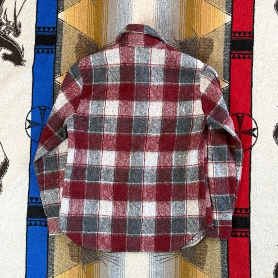 Vintage VINTAGE Private Club Flannel Shirt Jacket Shacket Plaid Wool 90s Red Long Sleeve Button-Up Collared Size M Men Regular" Size US M / EU 48-50 / 2 - 2 Thumbnail