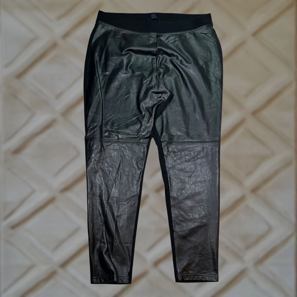 Gap Gap Faux Leather Panel Leggings Black Womens XL Comfort Stretch Size 40" / US 18 - 1 Thumbnail