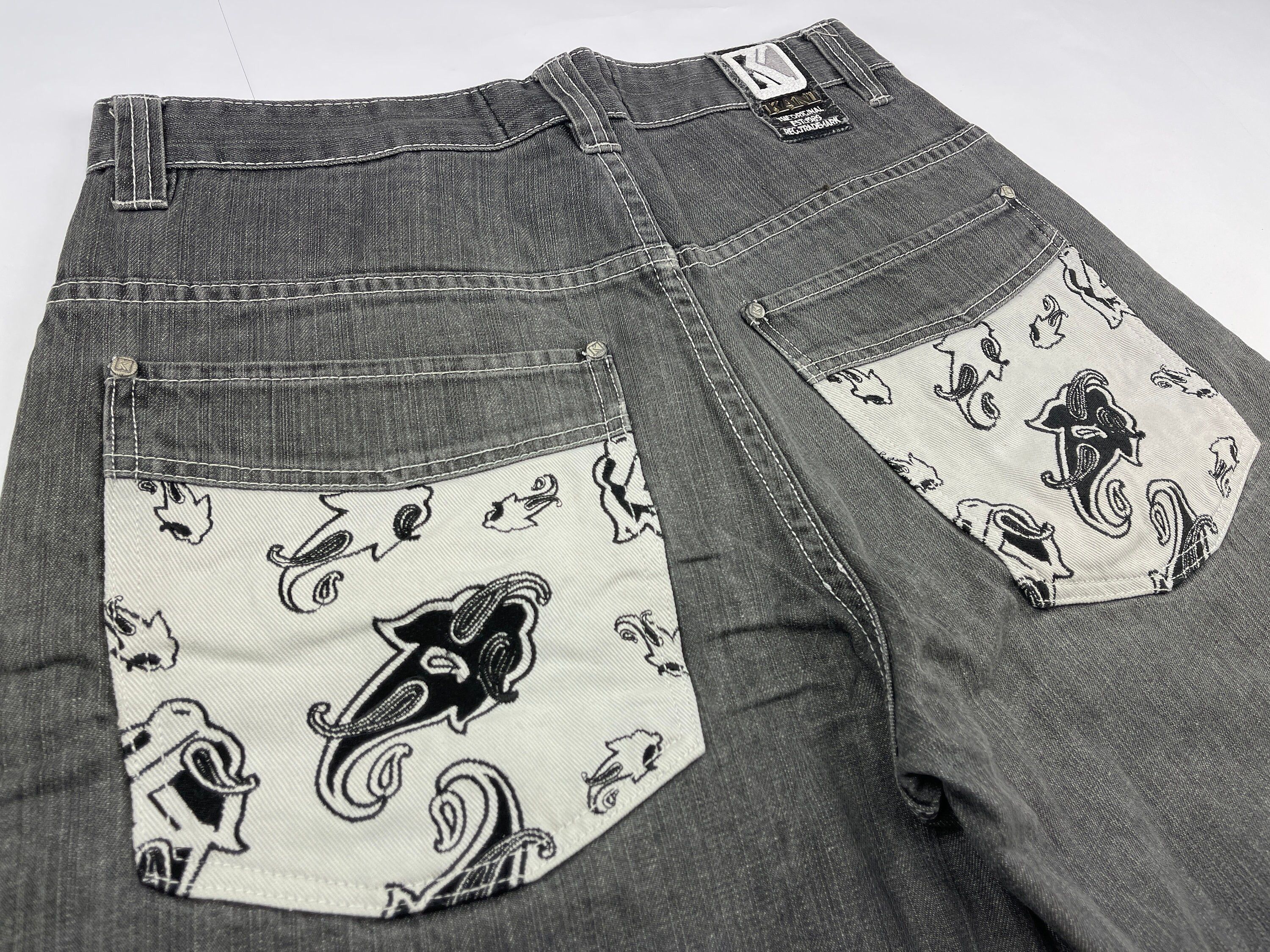 Karl Kani KARL KANI shorts, vintage hip hop baggy jeans, 90s size W 34 Size US 34 / EU 50 - 5 Thumbnail