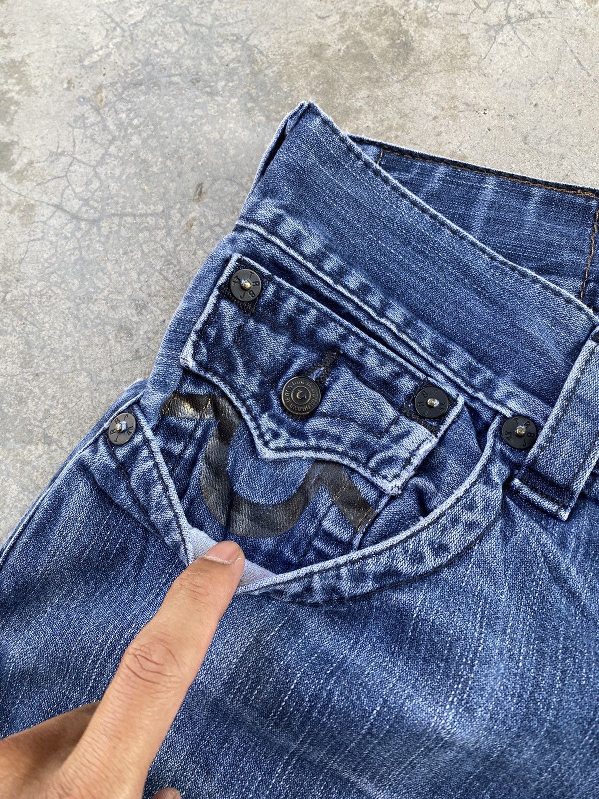 True Religion Vintage True Religion Distressed Denim Pants Size US 35 - 7 Thumbnail