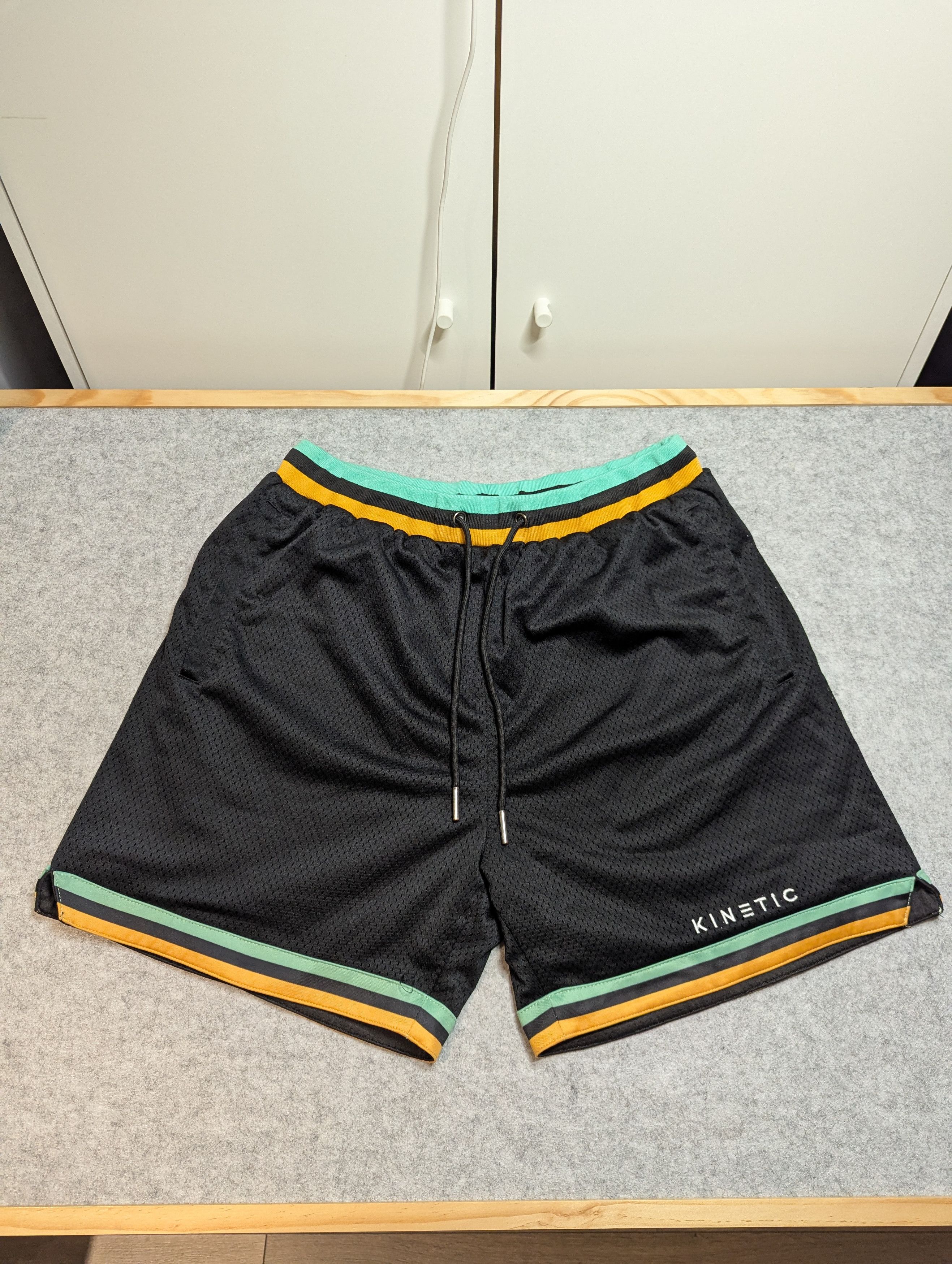 Vintage Kinetic Kings Active Shorts- Black / Green / Yellow- Size L Size US 33 - 1 Thumbnail