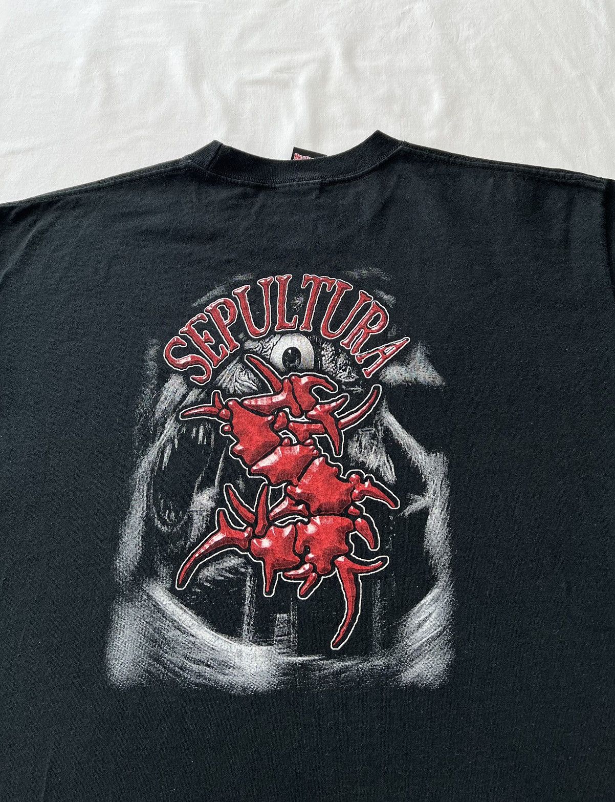 Band Tees Vintage 2000s Sepultura Devil Metal Band Black Tee Size US XL / EU 56 / 4 - 10 Thumbnail