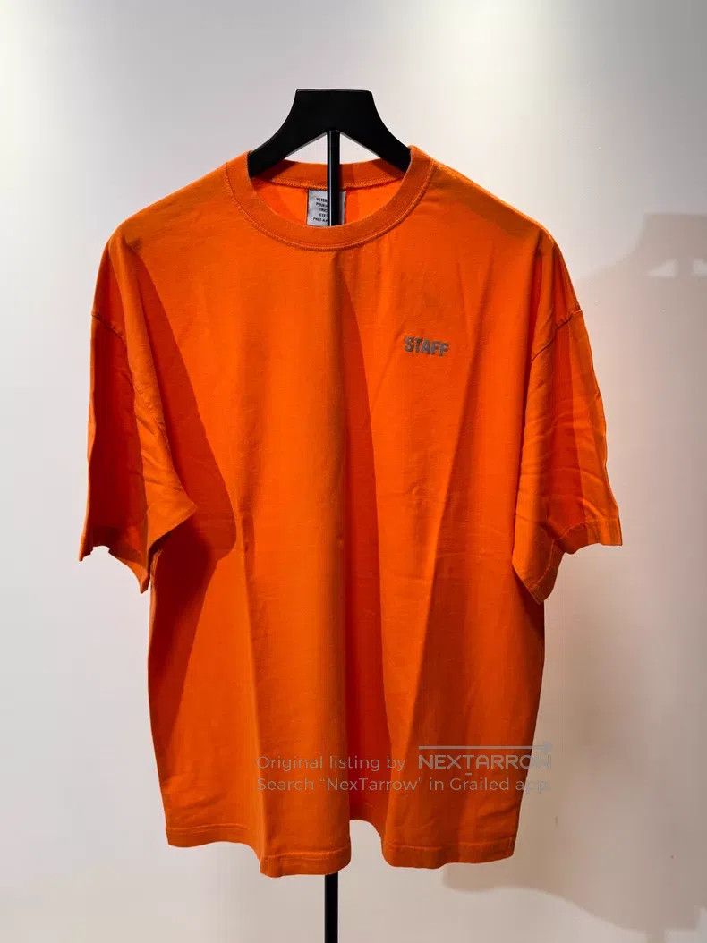 Vetements Vetements Orange Short-Sleeve T-Shirt Size S Size US S / EU 44-46 / 1 - 1 Thumbnail