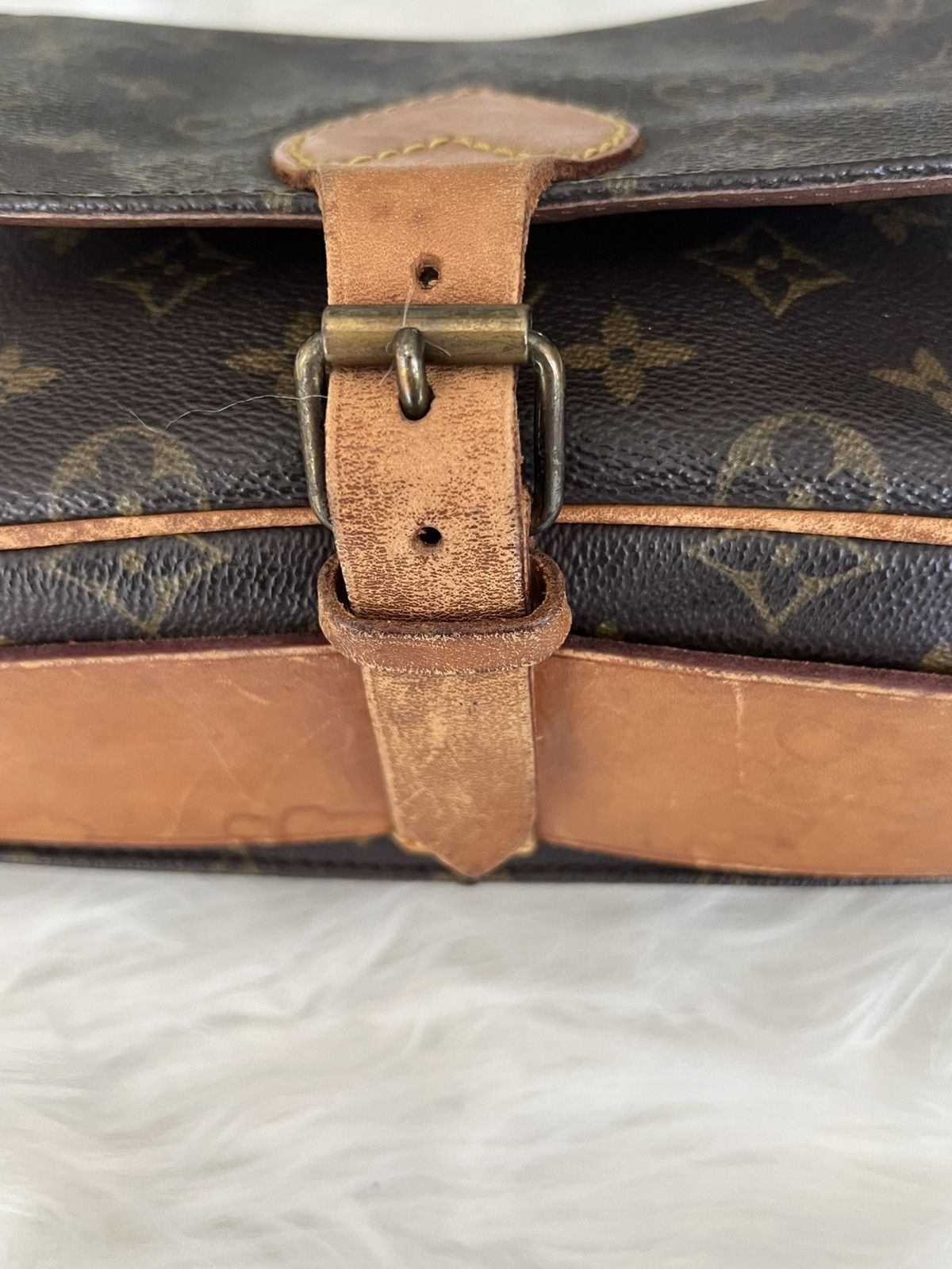 Louis Vuitton Louis Vuitton Cartouchière MM Vintage Crossbody + LV Holder Size ONE SIZE - 7 Thumbnail
