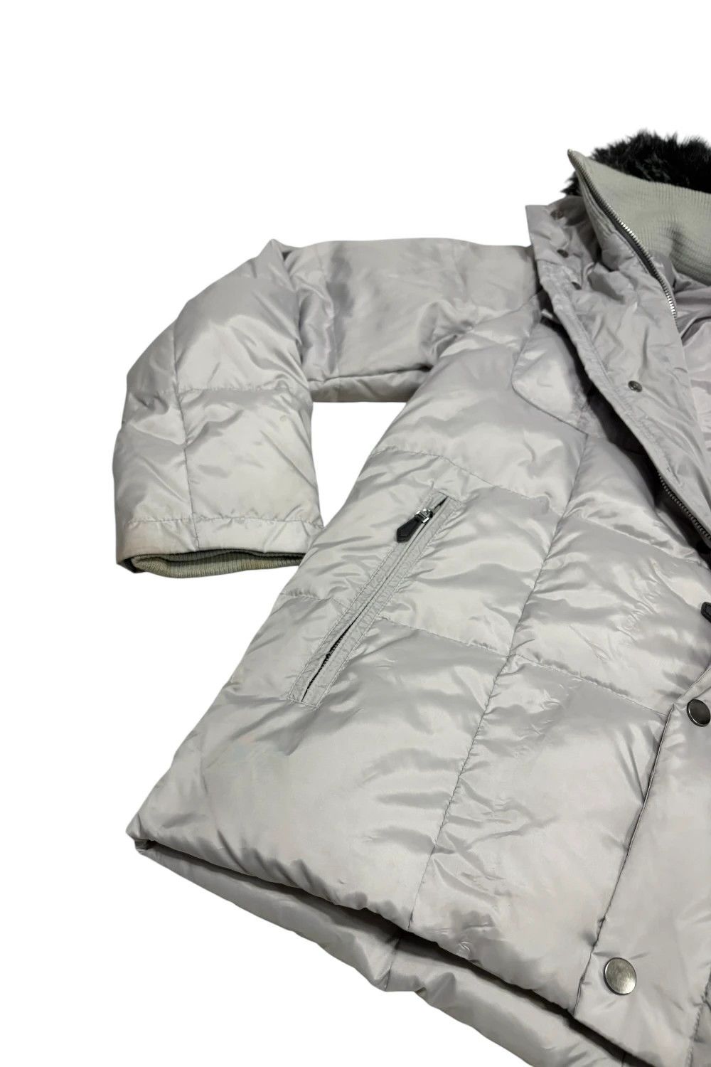 Japanese brand white faux fur hood down puffer jacket