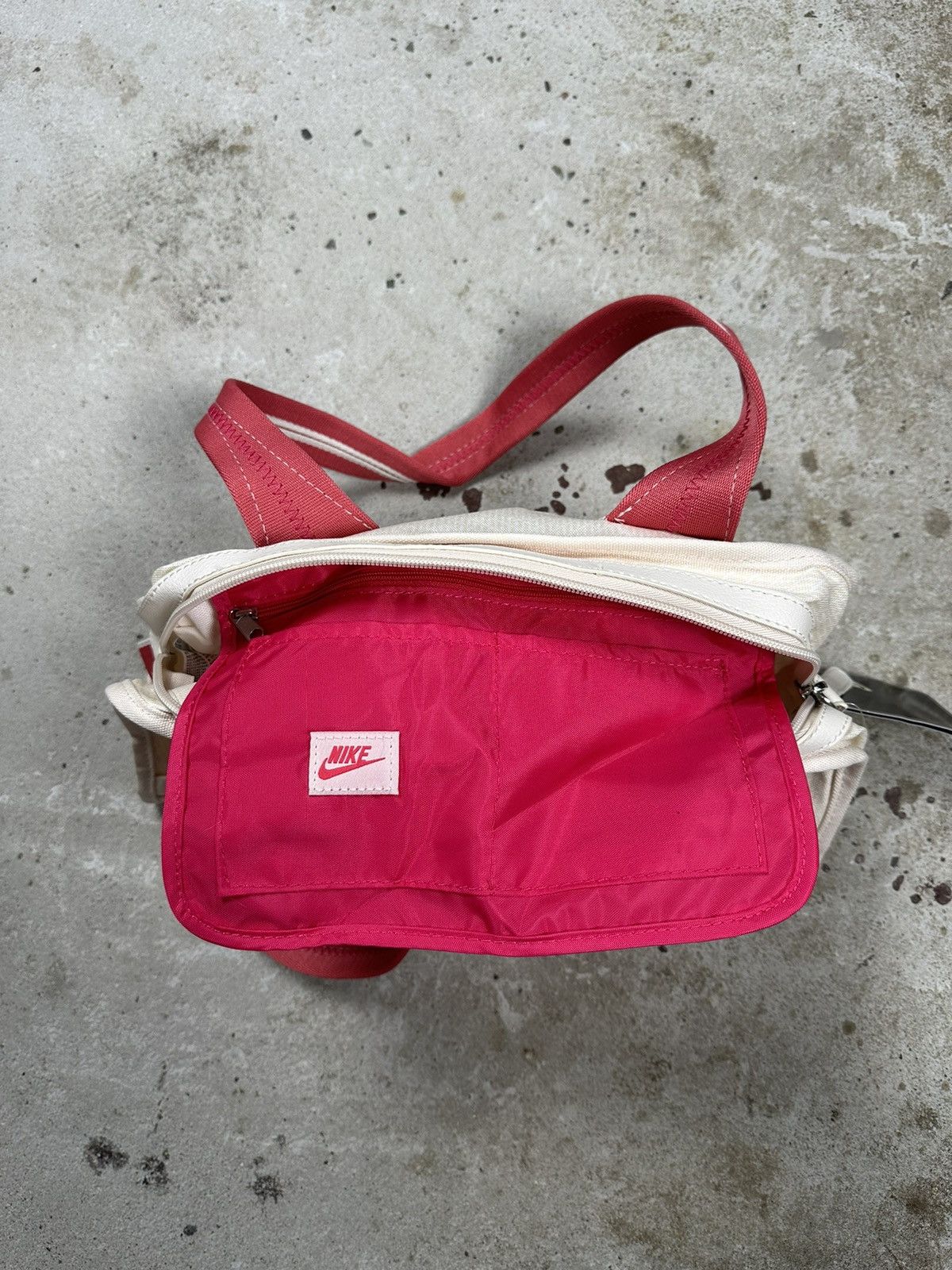 Nike DS Vintage y2k Nike Handbag Swoosh Rare Tote Duffle Size ONE SIZE - 8 Thumbnail