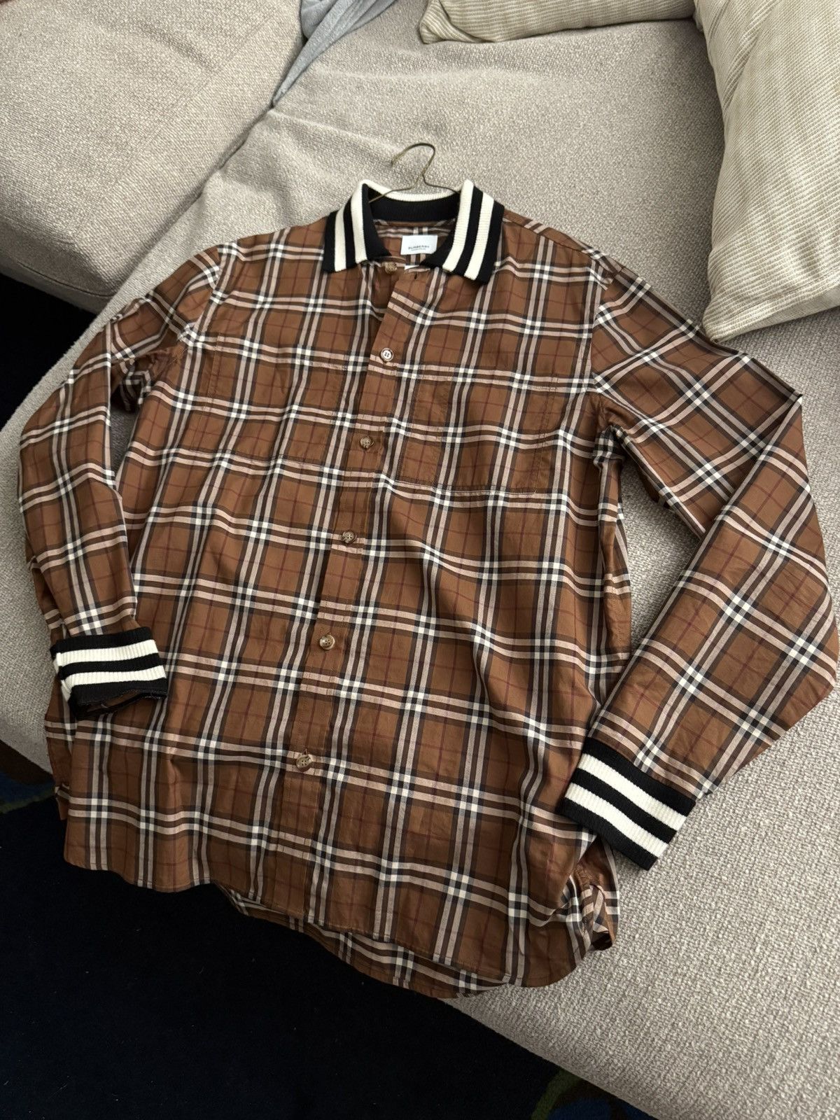 Burberry Burberry Towner Shirt Size US S / EU 44-46 / 1 - 1 Thumbnail