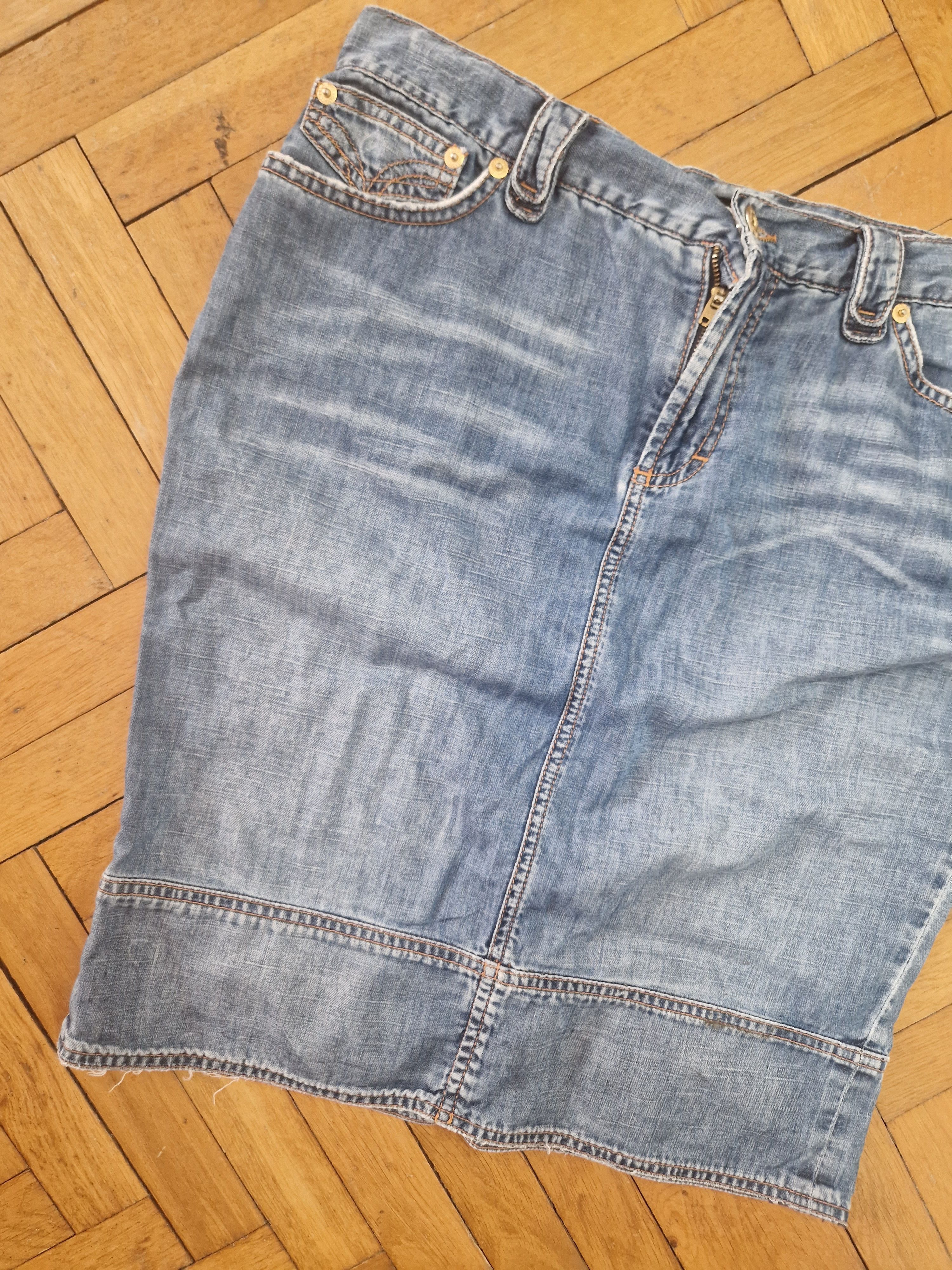 Dolce & Gabbana Dolce & Gabbana vintage denim skirt Size 28" / US 6 / IT 42 - 4 Thumbnail