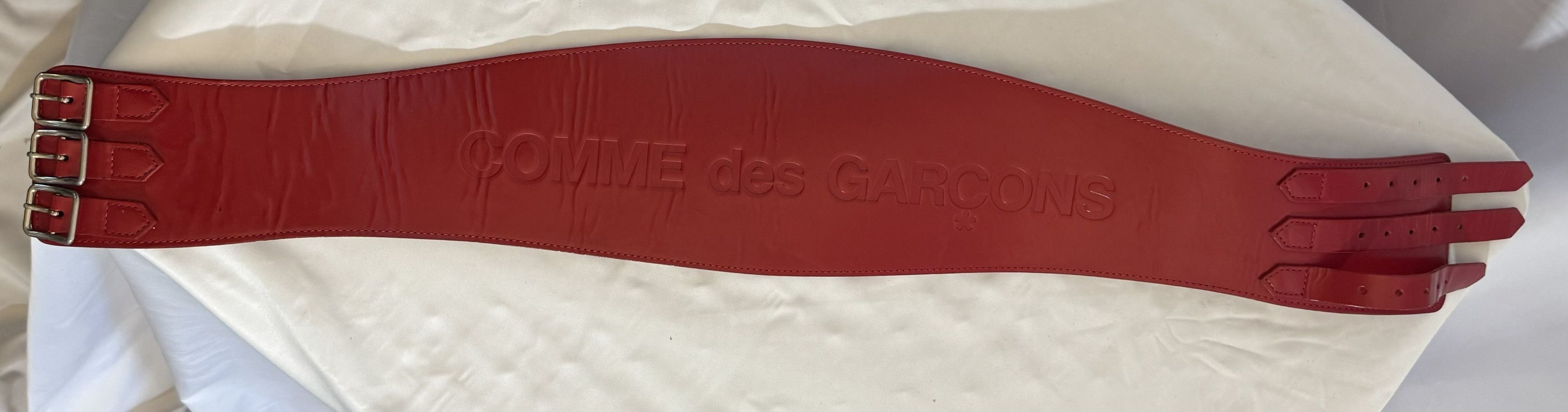 Maison Margiela COMME des GARÇONS Red Leather Wrestling Belt Corset Size ONE SIZE - 2 Thumbnail
