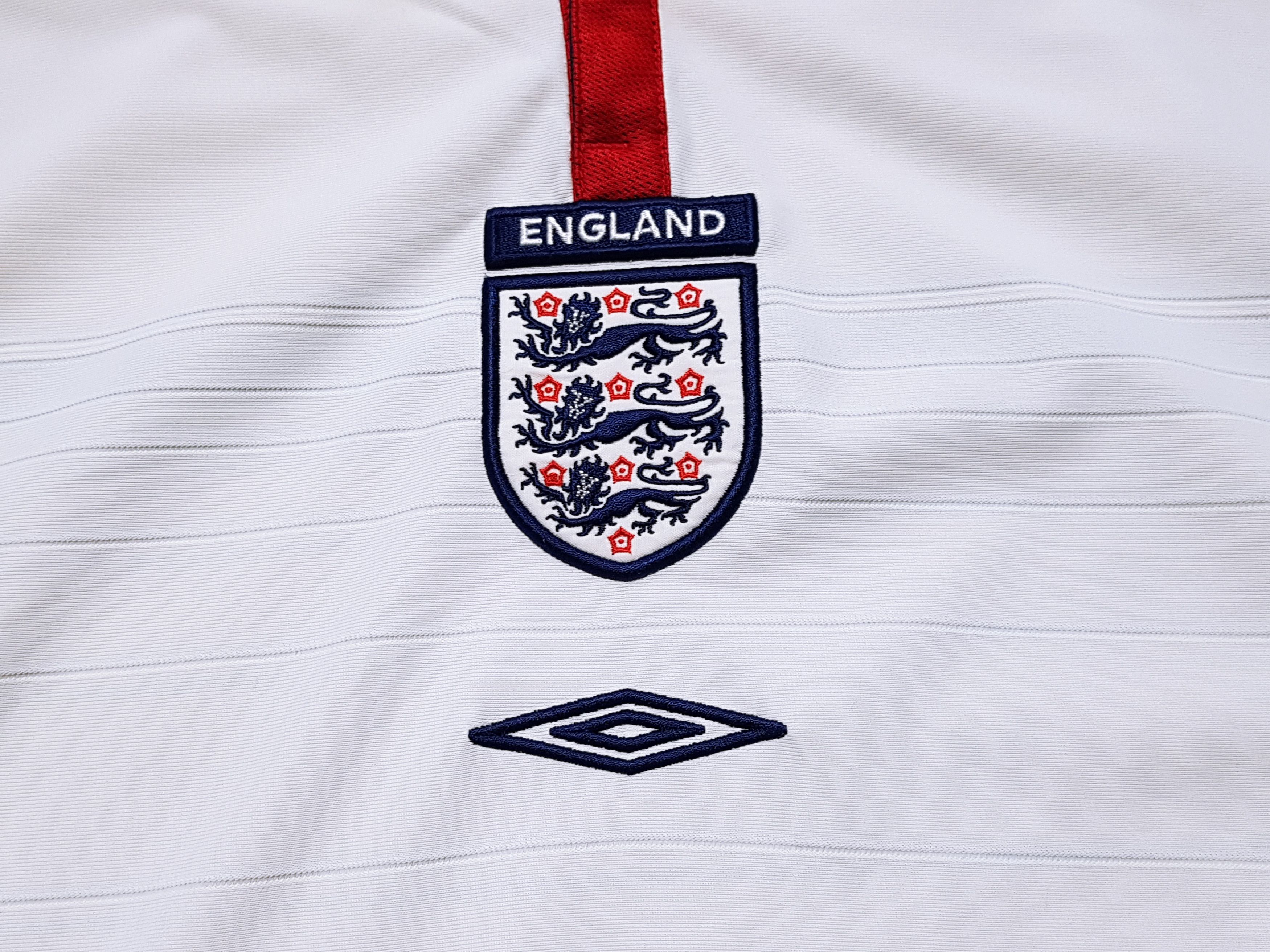 Umbro Umbro England Soccer Jersey 2003 Reversible Home National L Size US L / EU 52-54 / 3 - 7 Thumbnail
