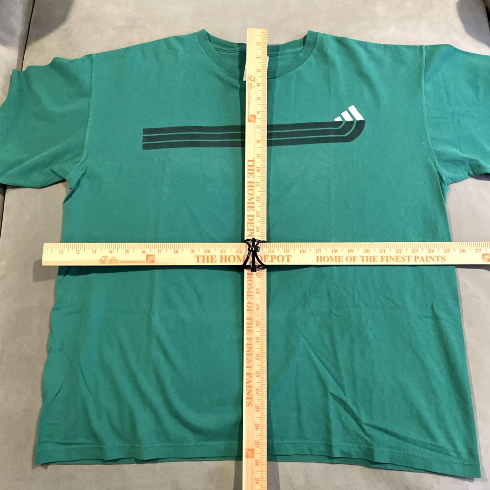 Adidas VINTAGE adidas T-Shirt Men XL Green USA Made in USA Crew Neck Short Sleeve Graphic Print Shirts Size US XL / EU 56 / 4 - 4 Thumbnail