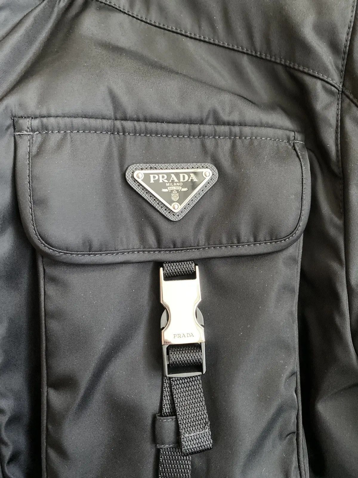 Prada PRADA Prada Re-Nylon multi-pocket oversized jacket Size US S / EU 44-46 / 1 - 3 Thumbnail