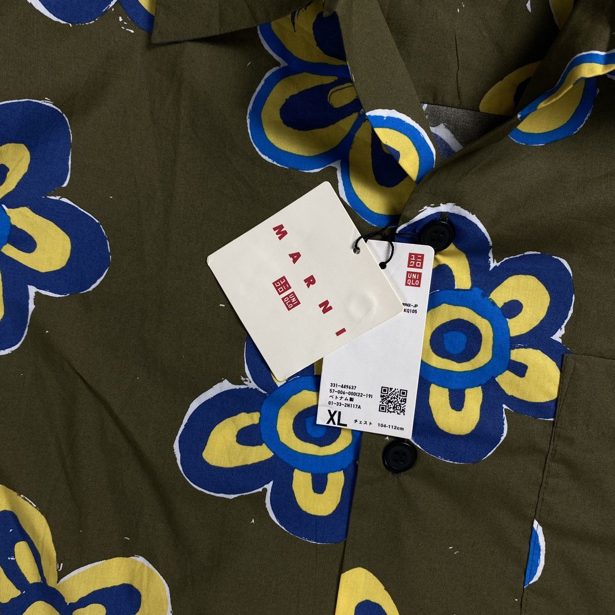 Marni × Uniqlo Marni x Uniqlo Oversized Printed Short Sleeve Floral Shirt Size US XL / EU 56 / 4 - 4 Thumbnail