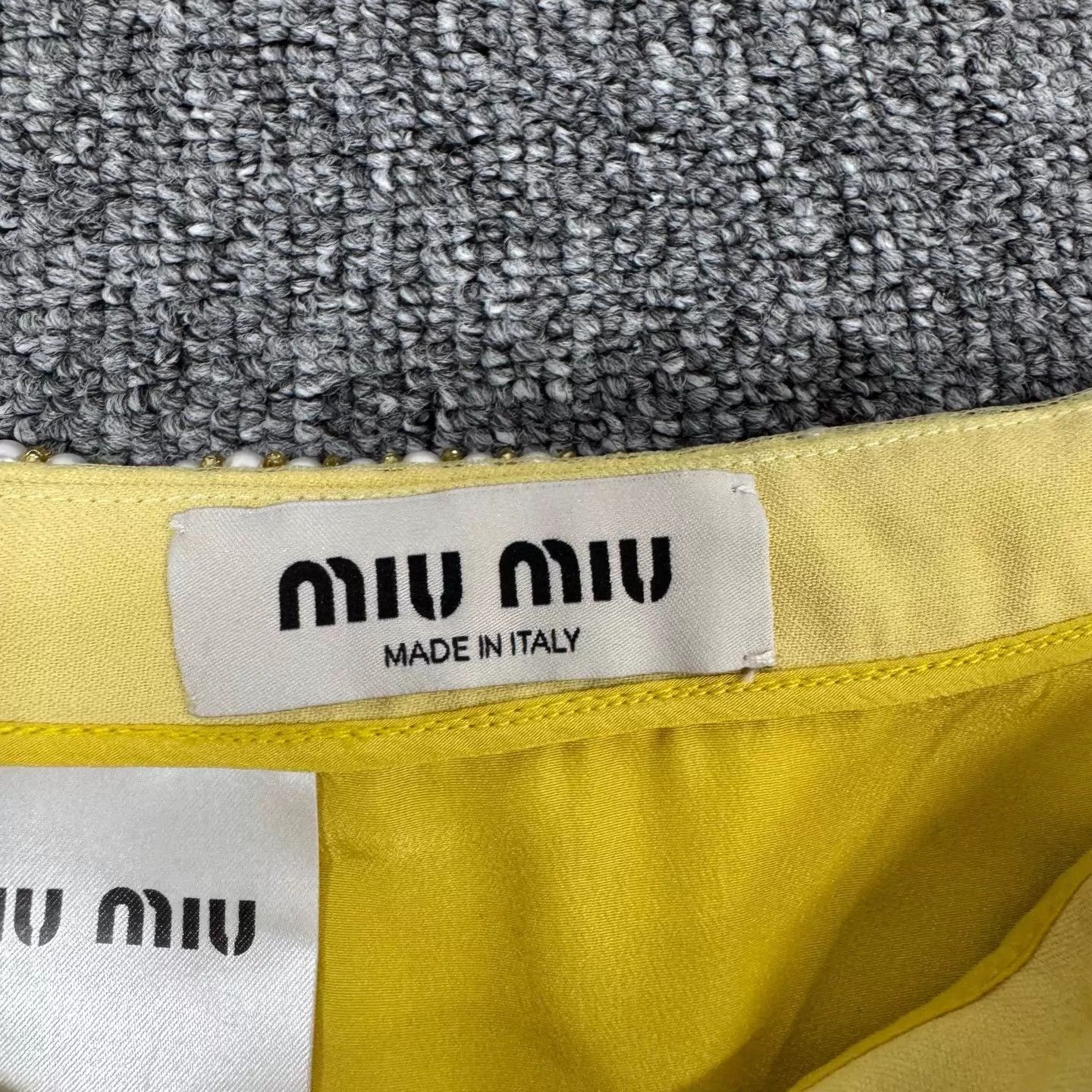 Miu Miu MIU MIU cream heavy pearl rhinestone skirt 36 99 new Size 25" / US 0 / IT 36 - 5 Thumbnail