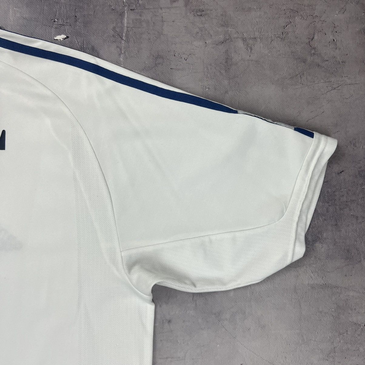 Adidas Rare! Raul 7 Real Madrid Adidas Soccer Jersey Shirt 00s Size US M / EU 48-50 / 2 - 7 Thumbnail