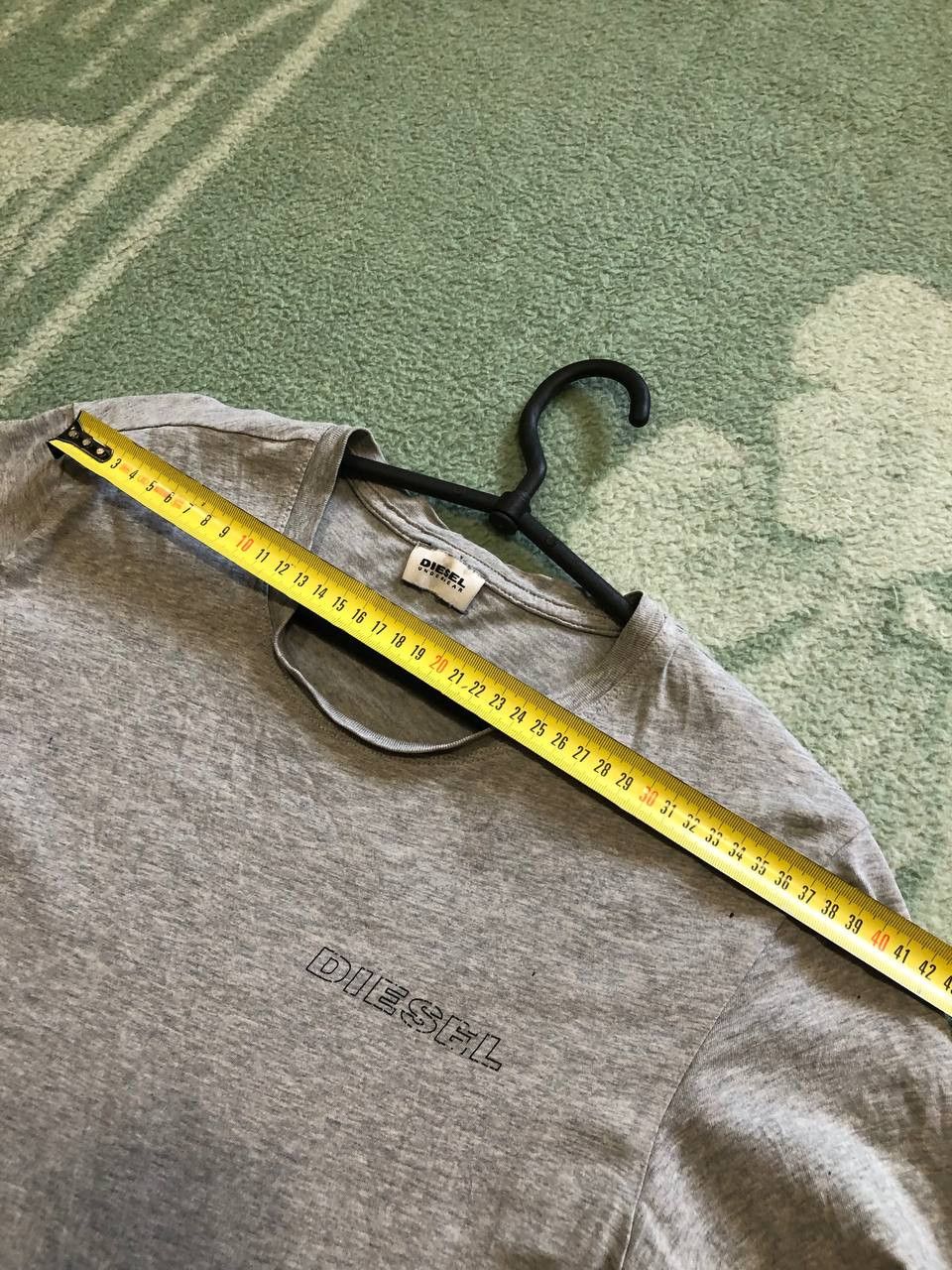 Diesel Vintage Diesel Y2K Hype Mini Logo T-shirt Streetwear Size US S / EU 44-46 / 1 - 12 Thumbnail