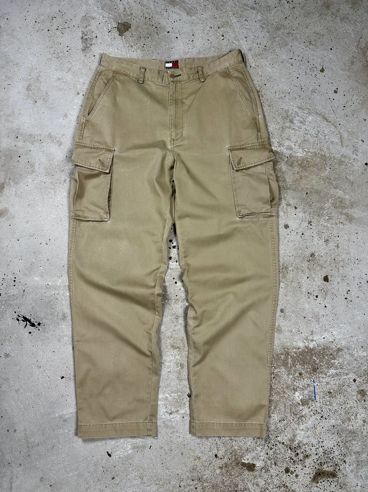 Tommy Hilfiger × Vintage Vintage Y2K Tommy Hilfiger Beige Baggy Cargo Pants Size US 33 - 2 Thumbnail