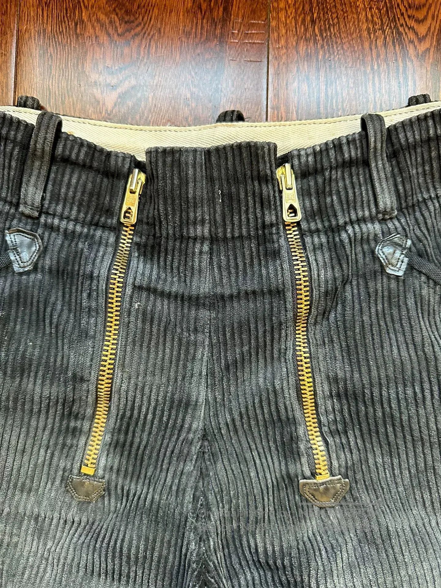 Vintage Vintage German Workwear Corduroy Trousers. Size US 34 / EU 50 - 5 Thumbnail