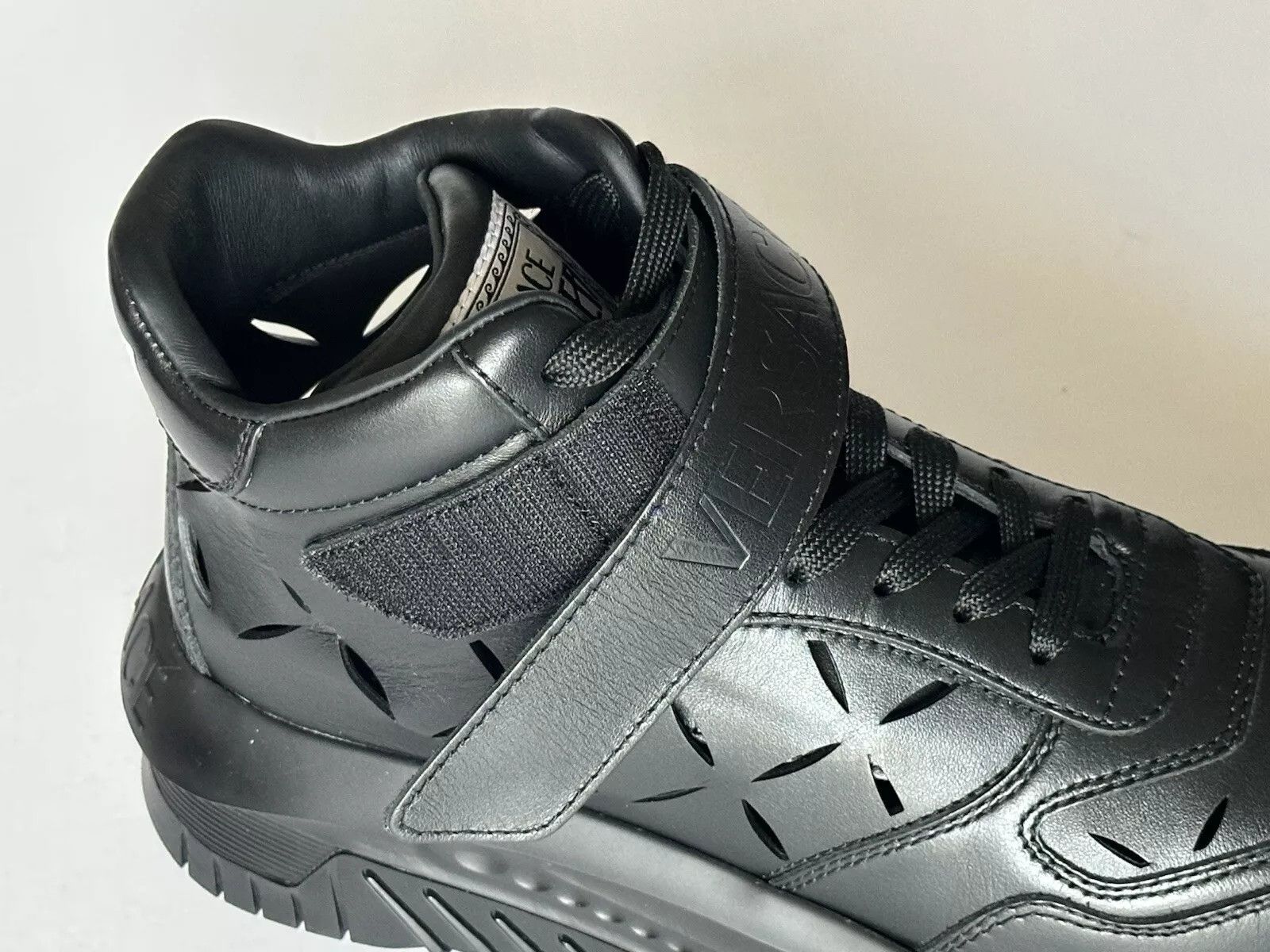 Versace VERSACE High Top Cut Out Leather Logo Fashion Sneakers Size US 11 / EU 44 - 15 Thumbnail