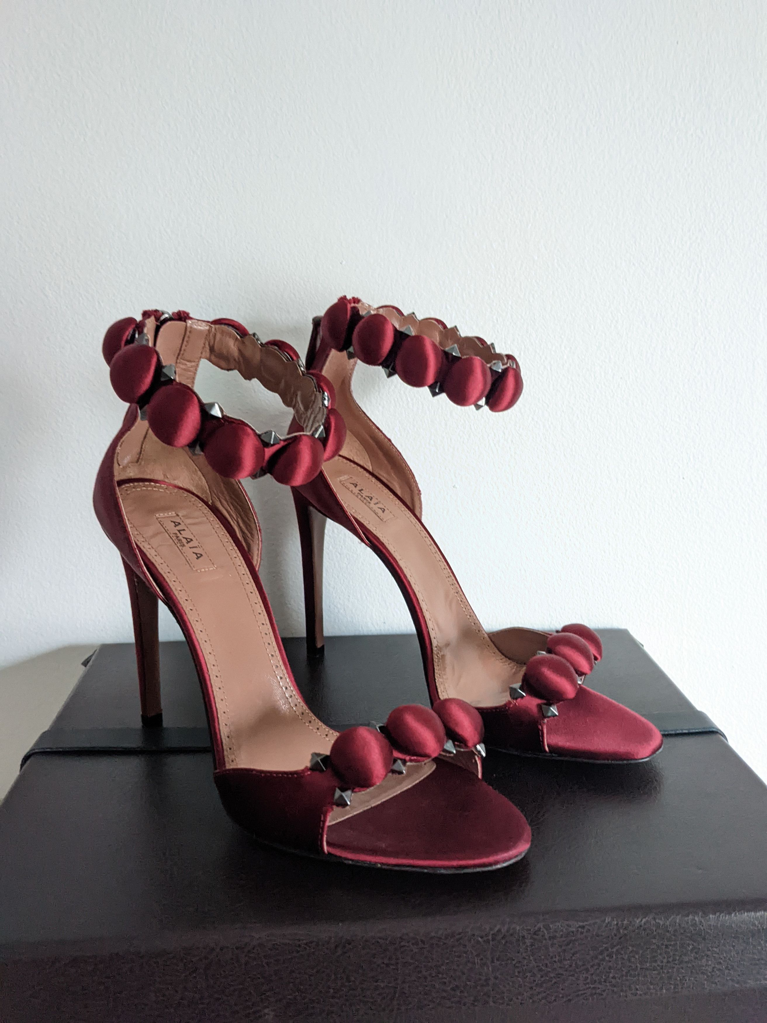 Red suede shops azzedine alaia heels