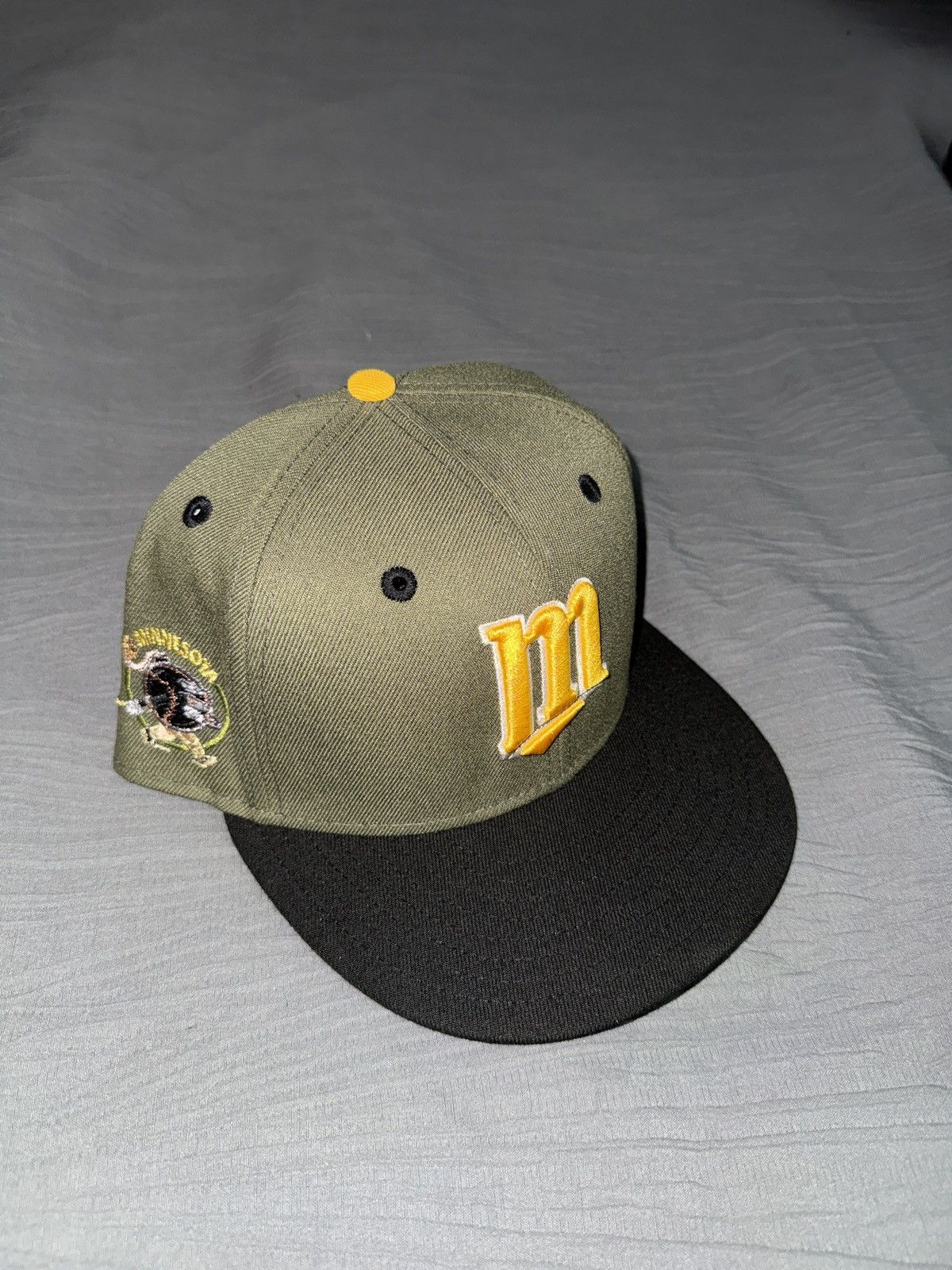 New Era Minnesota Twins retro logo fitted hat 7 3/8 Size ONE SIZE - 1 Thumbnail