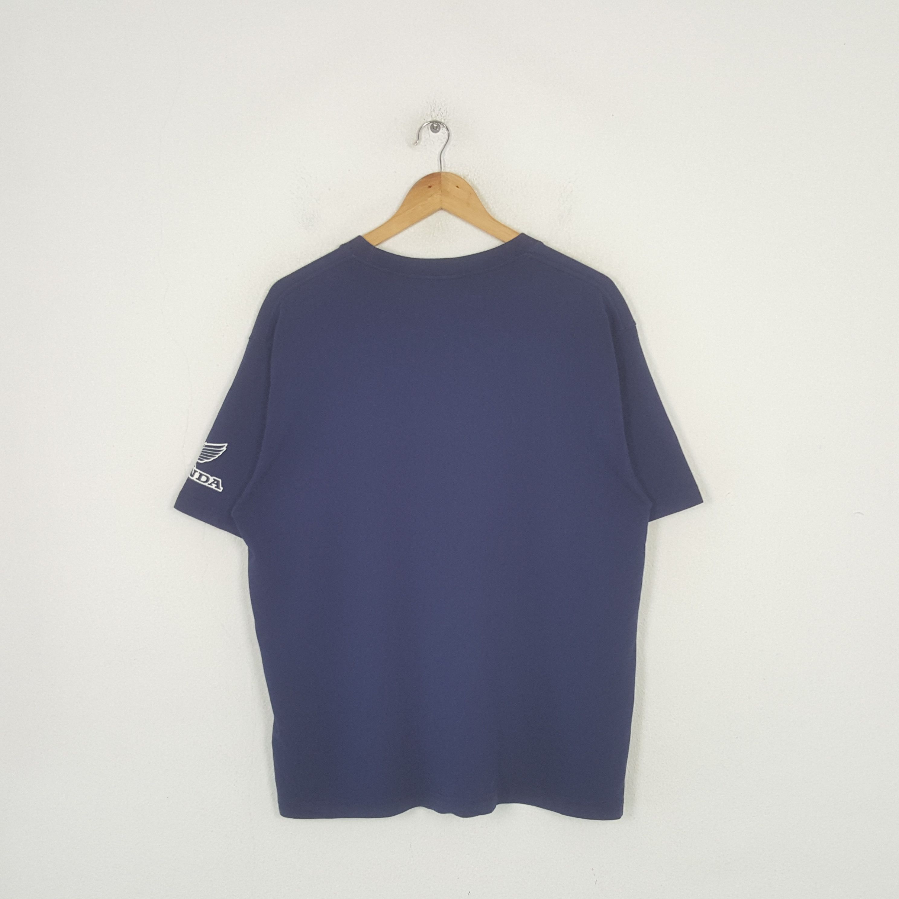 Honda Vintage Honda Japanese Racing Team Tshirt C301N43 Size US L / EU 52-54 / 3 - 3 Thumbnail