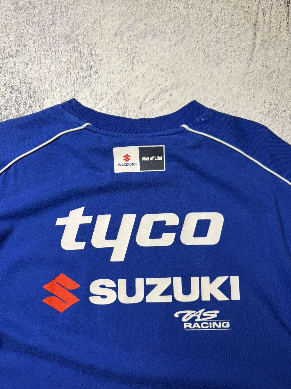 Vintage Vintage Suzuki Racing RGSX T Shirt Size US L / EU 52-54 / 3 - 15 Thumbnail