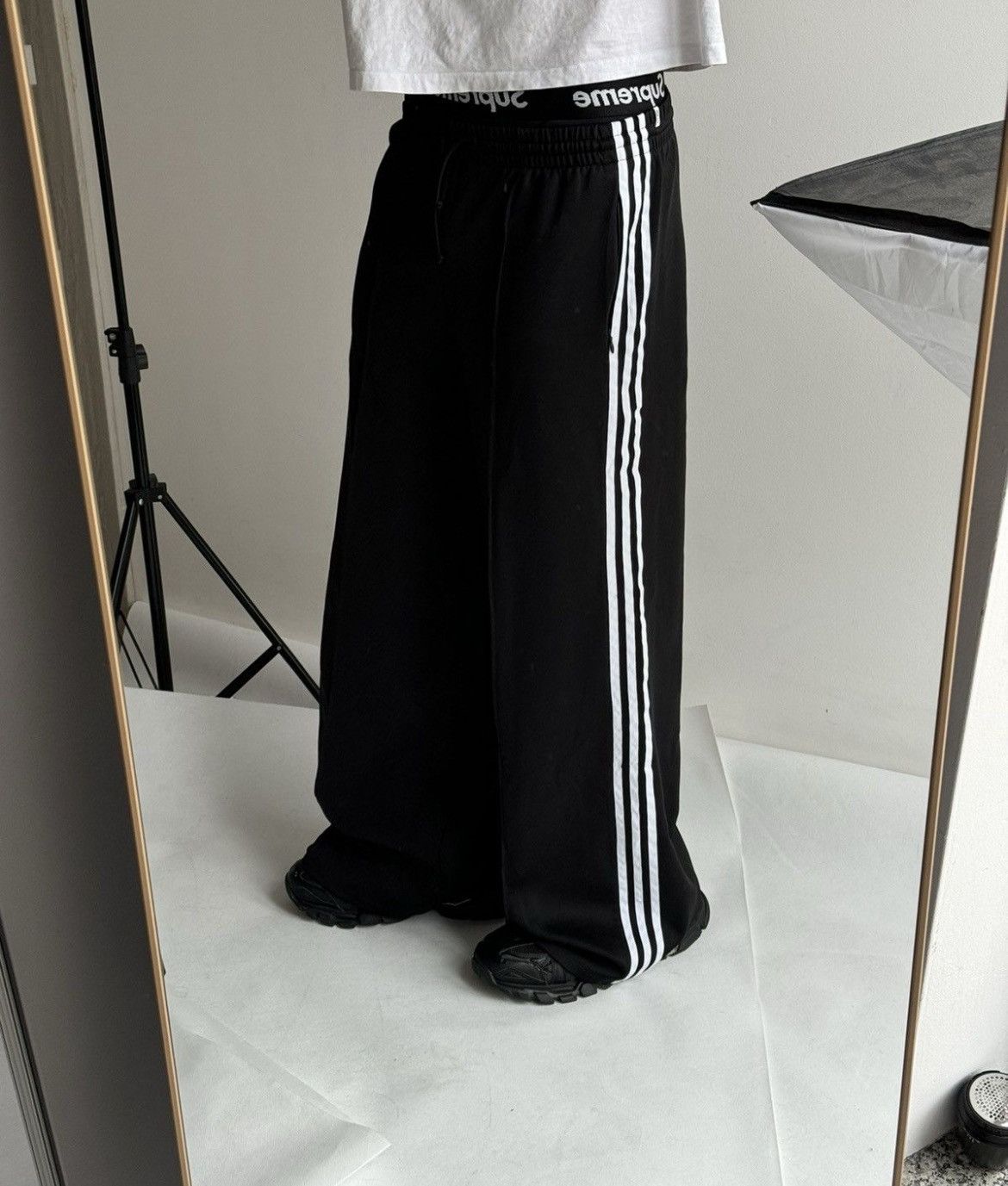 Adidas ADIDAS STYLE BAGGY TRACK PANTS HYPE SWEATPANTS Size US 36 / EU 52 - 16 Thumbnail