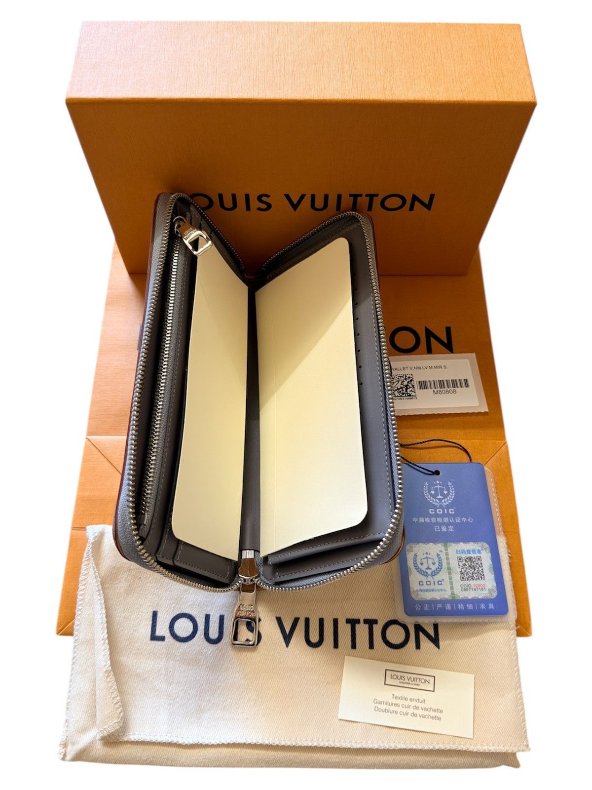 Louis Vuitton Louis Vuitton 2D Silver Metallic Mirror Zippy Long Wallet Size ONE SIZE - 5 Thumbnail