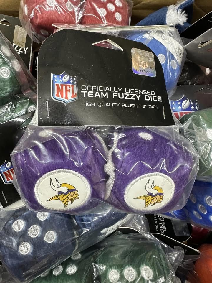 Designer Minnesota Vikings Fuzzy Dice New NFL (1) Size ONE SIZE - 2 Thumbnail