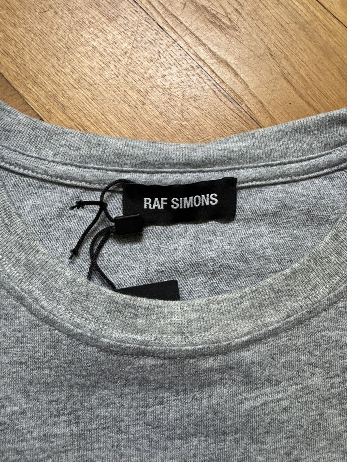 Raf Simons Raf simons SS19 pierced man tee Size US M / EU 48-50 / 2 - 5 Thumbnail