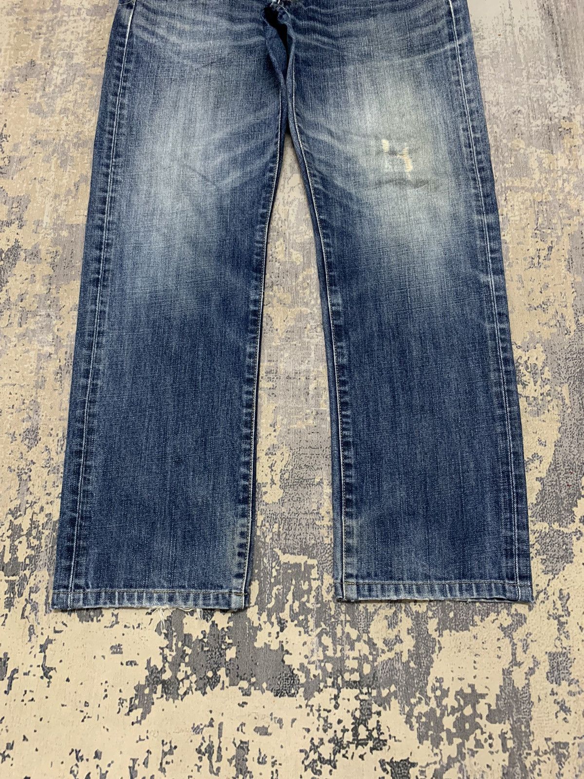 Japanese Brand Vtg Uniqlo S001 Kaihara Japanese Distressed Denim Jeans W32 Size US 32 / EU 48 - 4 Thumbnail