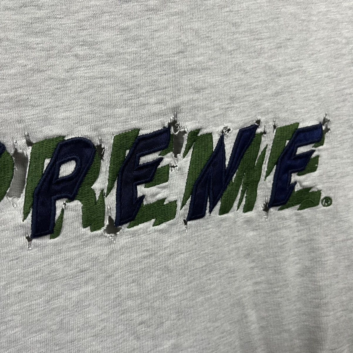 Supreme Supreme T-Shirt Big Logo Grey Size M Size US M / EU 48-50 / 2 - 7 Thumbnail