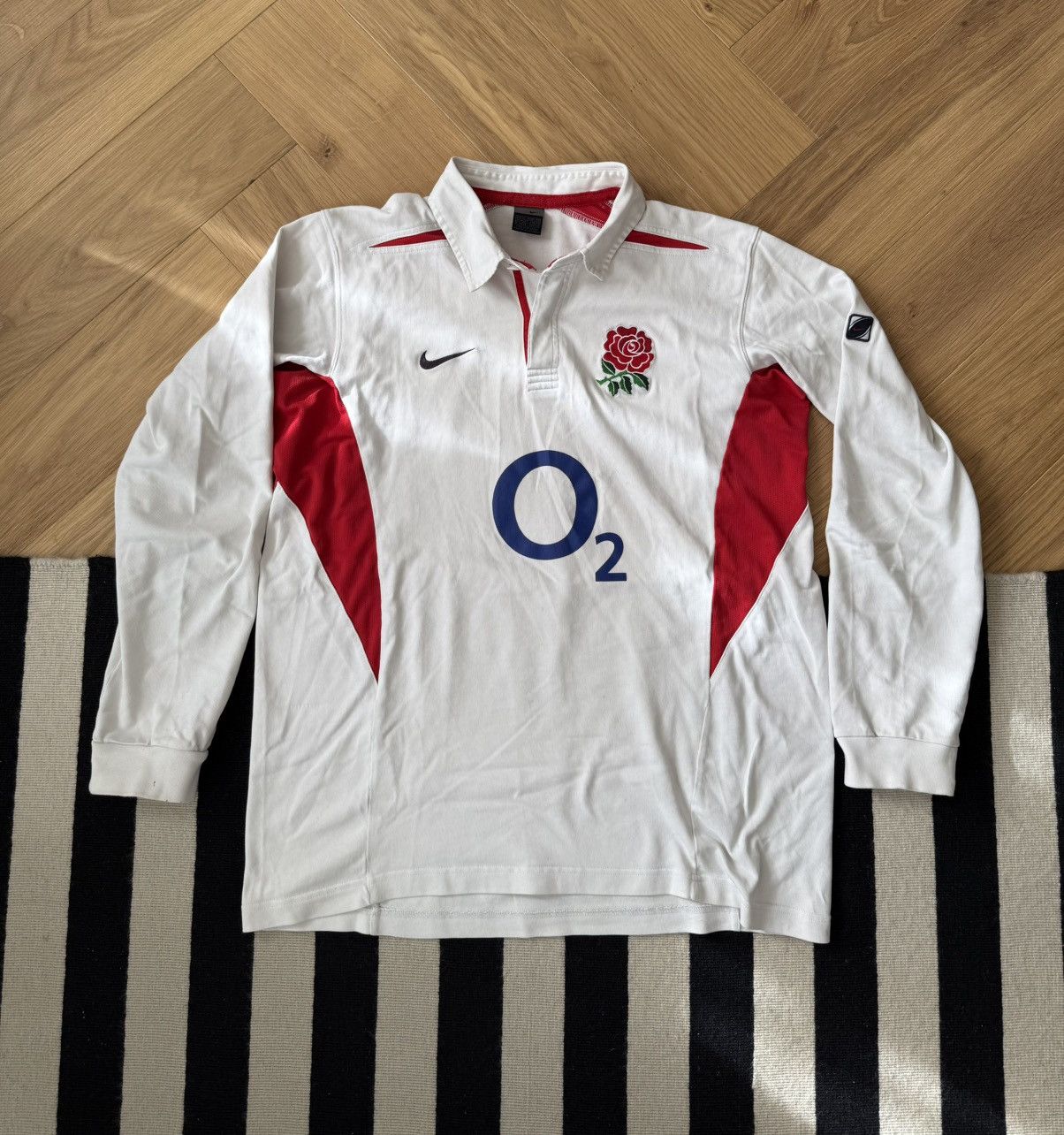 Nike Nike 2002 England Rugby Long Sleeve Jersey Size US XL / EU 56 / 4 - 2 Thumbnail