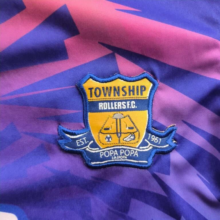 Umbro Township Rollers 2022-23 Umbro third football jersey size S Size US S / EU 44-46 / 1 - 3 Thumbnail