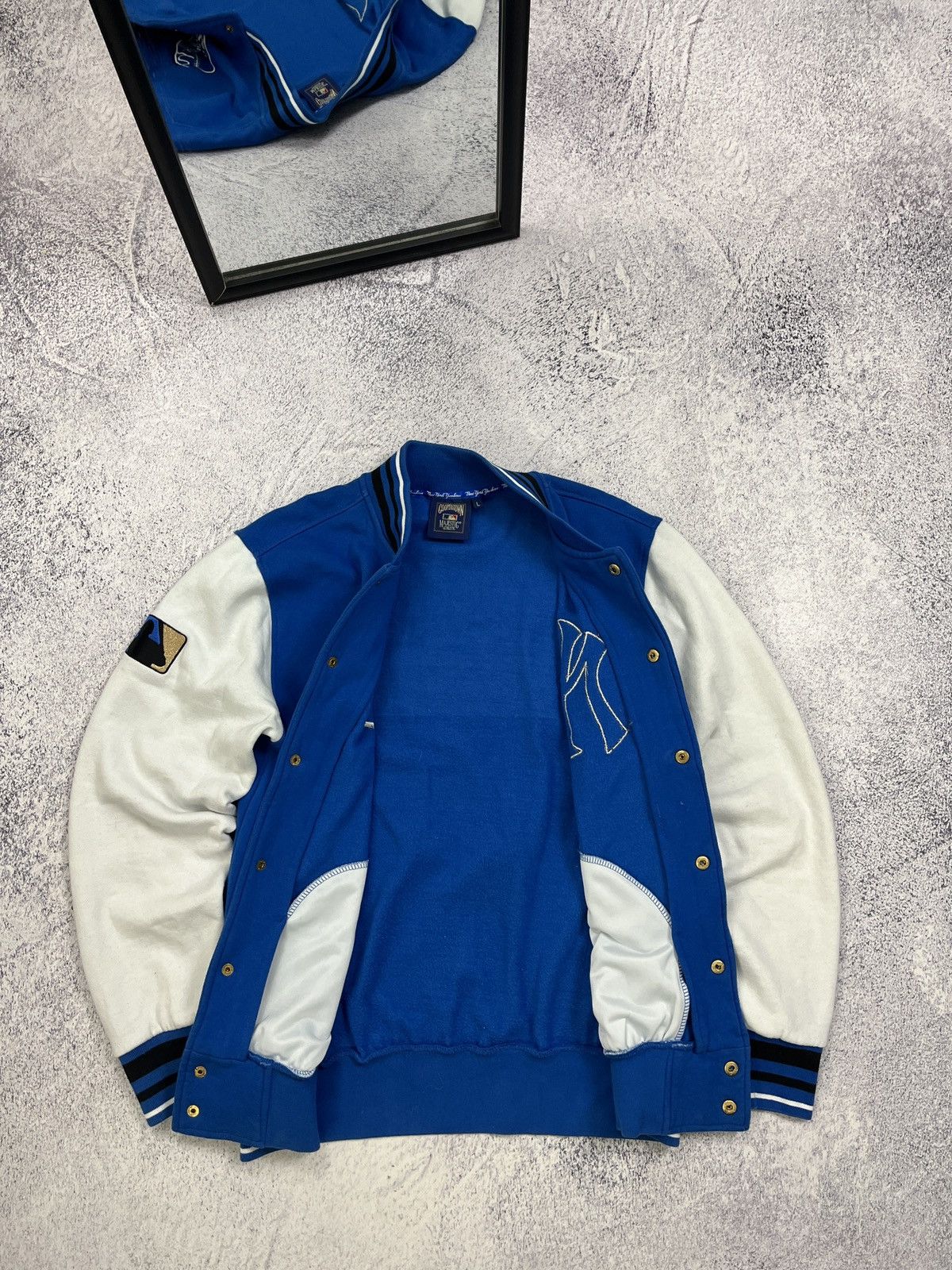 MLB × Majestic × New York Yankees Majestic New York Yankes Bomber Jacket Varsity MLB Rare Hype Size US L / EU 52-54 / 3 - 14 Thumbnail