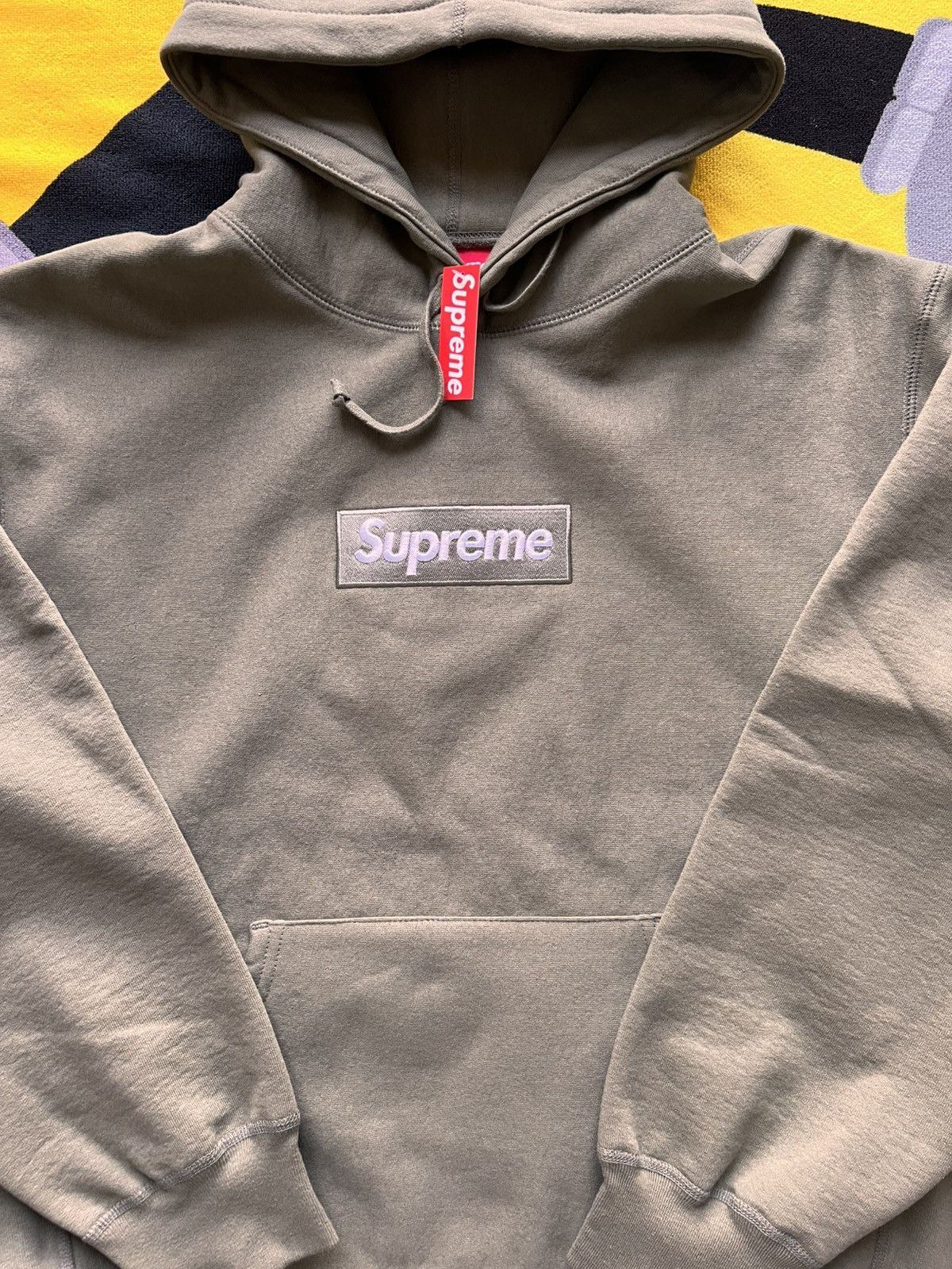 Supreme M Supreme Box Logo Hooded Sweatshirt olive FW25 green hoodie Size US M / EU 48-50 / 2 - 7 Thumbnail