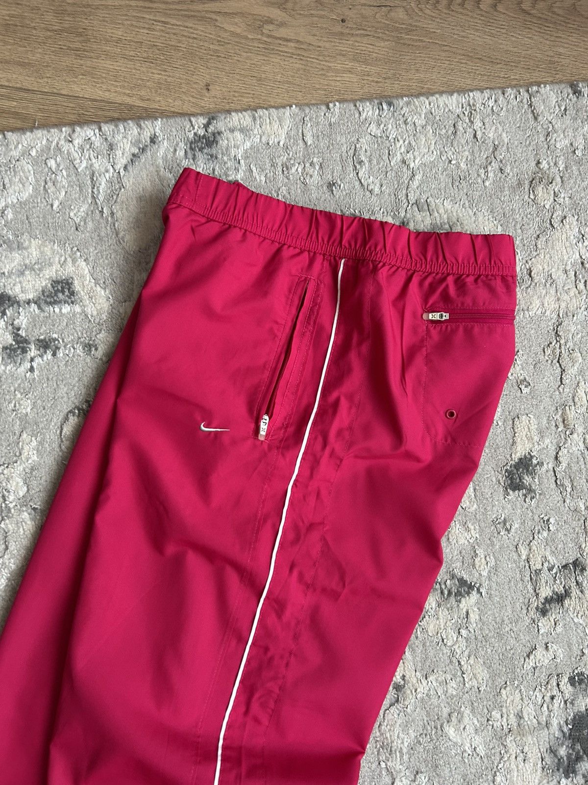 Nike Nike Vintage 2000’s Women’s Pink mini swoosh pants size M Size 28" / US 6 / IT 42 - 17 Thumbnail