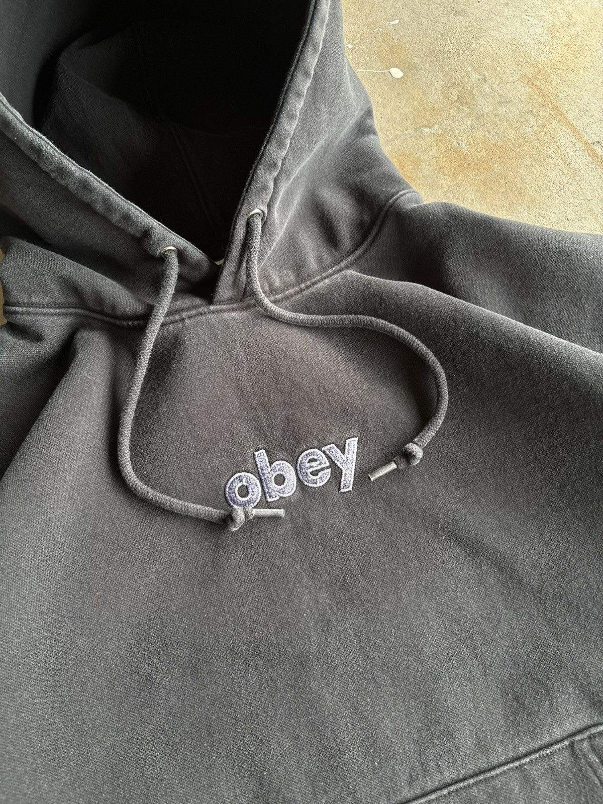Obey Vintage Black Heavyweight Simple Obey Embroidery Logo Hoodie Size US L / EU 52-54 / 3 - 3 Thumbnail